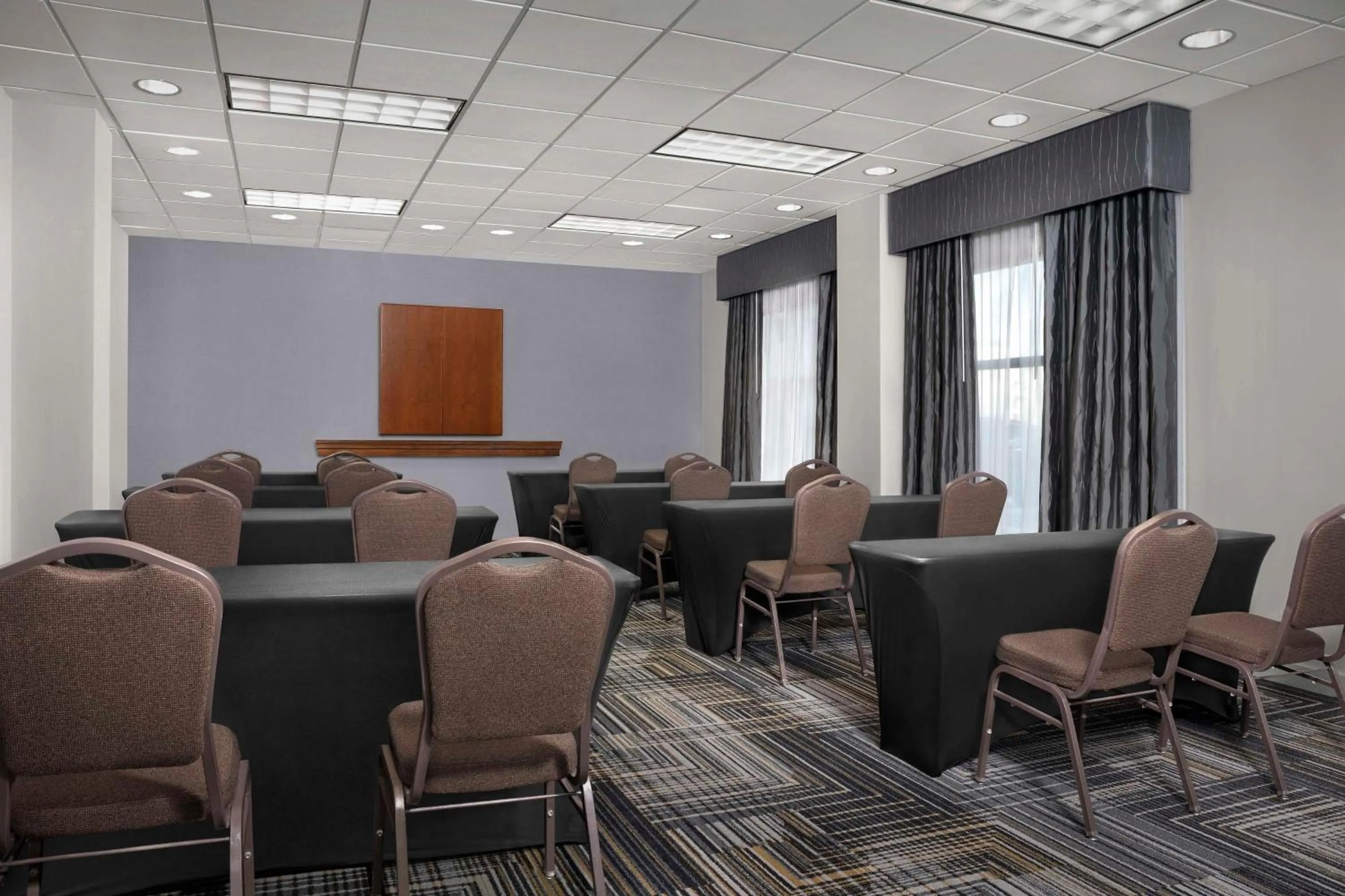 Meeting/conference room in Homewood Suites by Hilton Omaha - Downtown