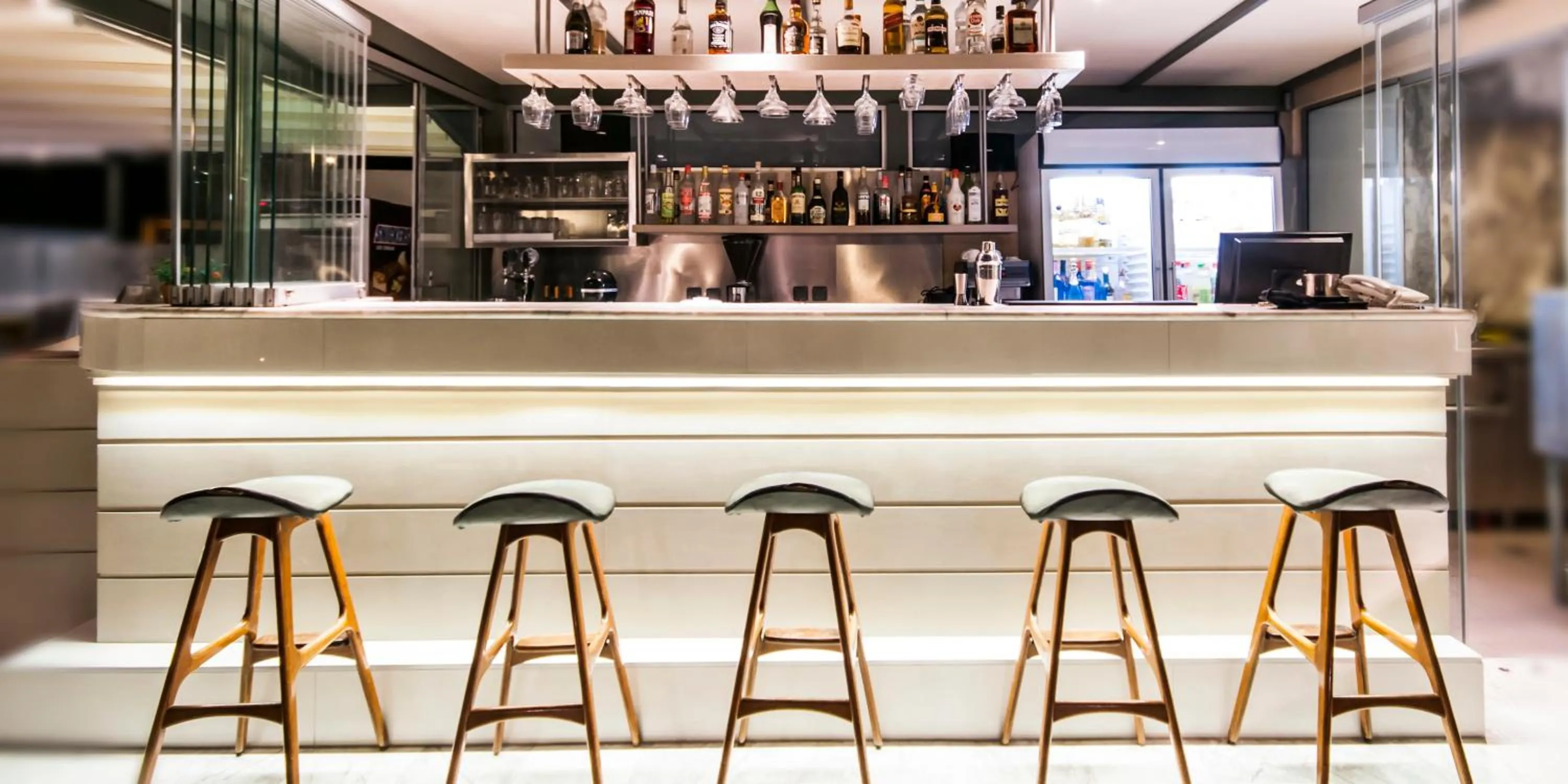 Lounge or bar in Forum Suites