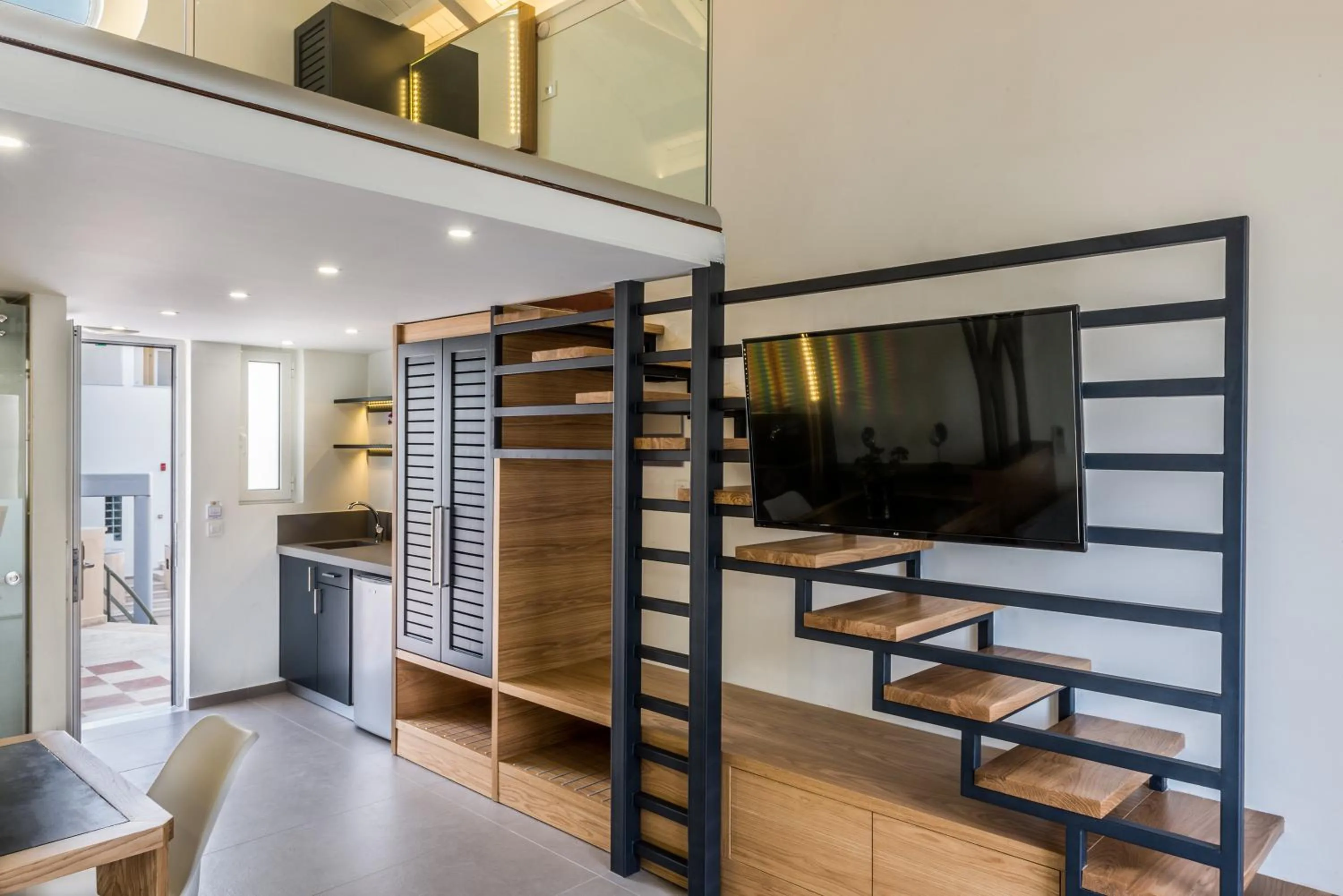 TV and multimedia in Forum Suites