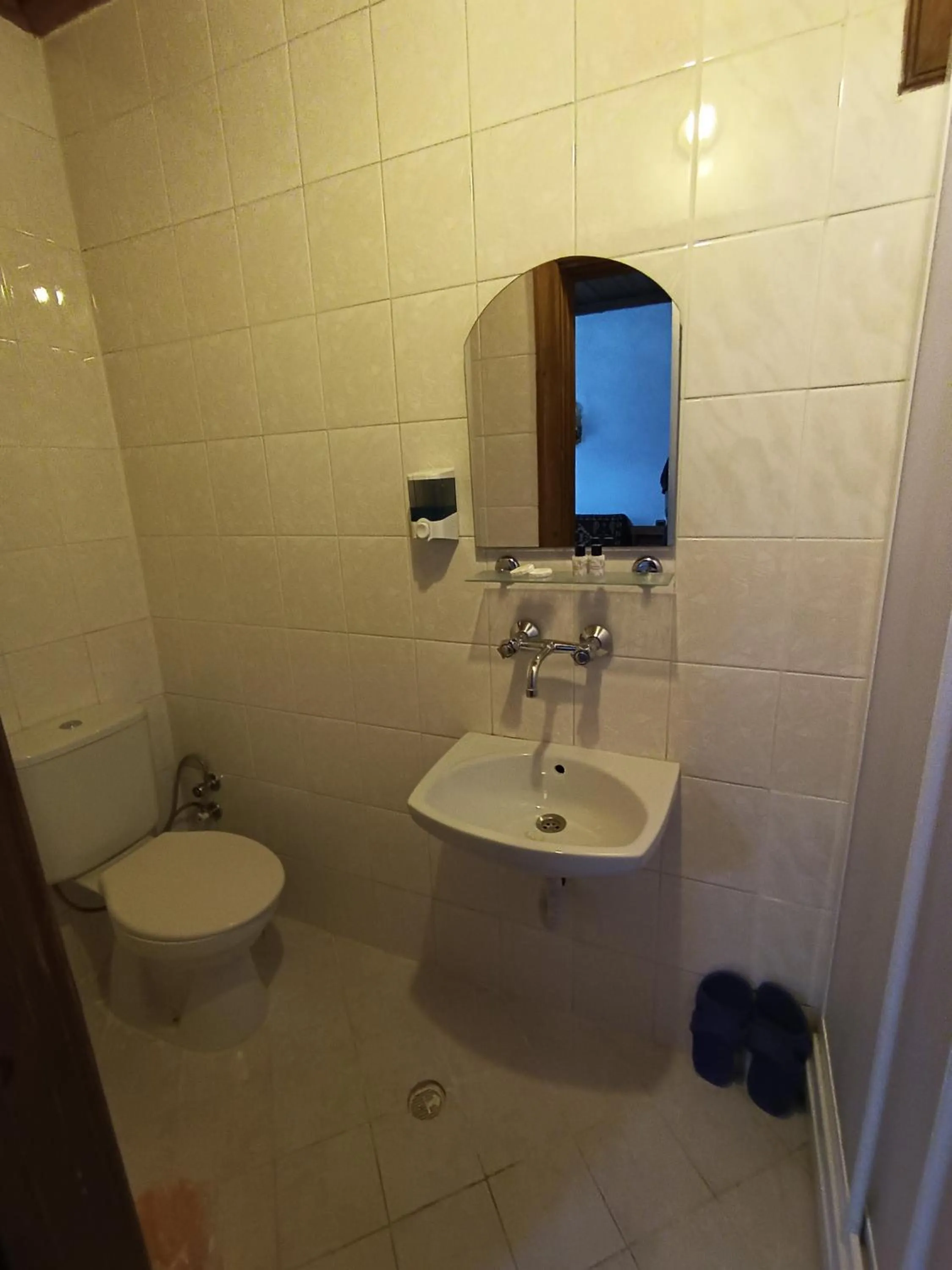 Shower in Arifbey Konak Hotel