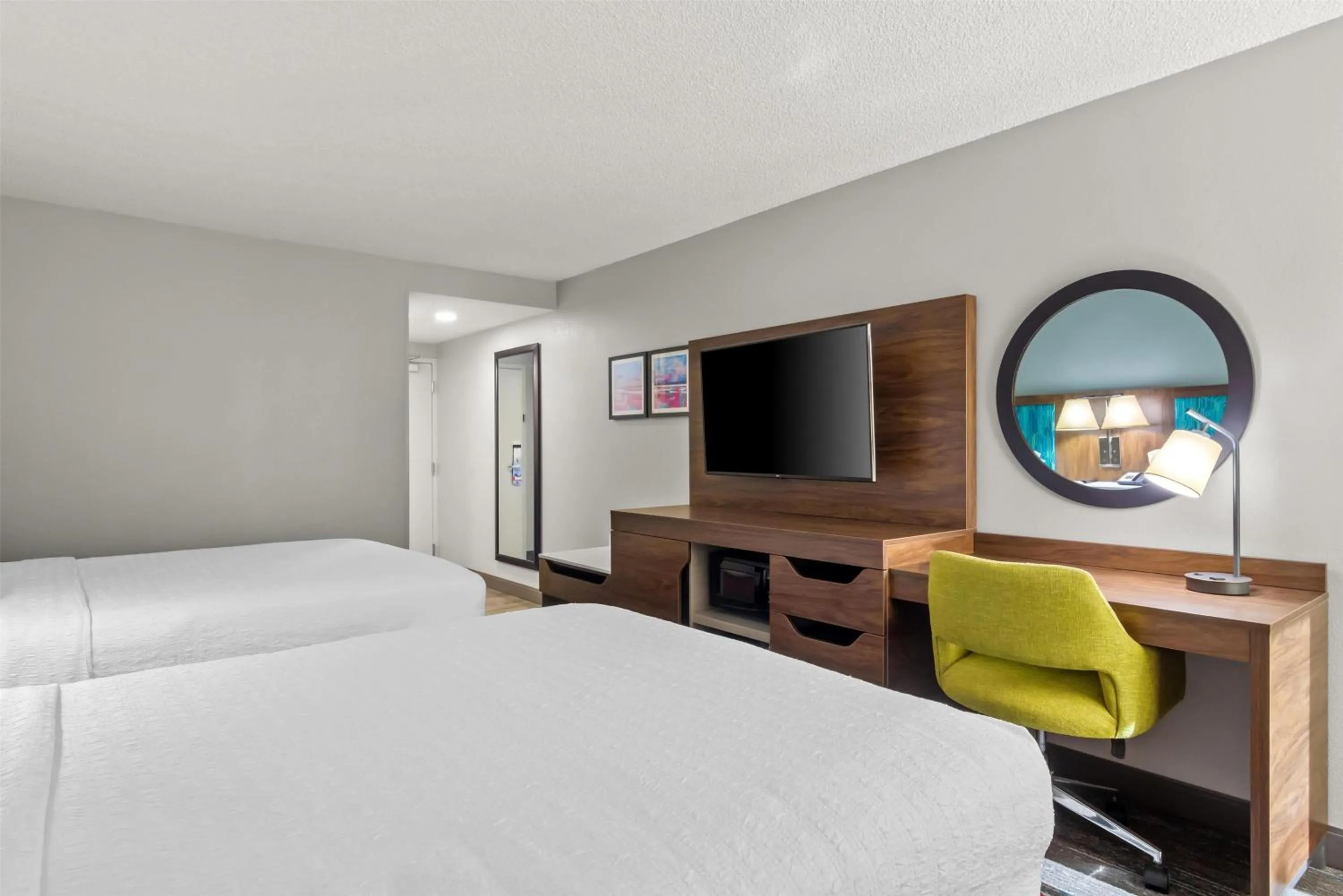 Bed in Hampton Inn Jacksonville Ponte Vedra