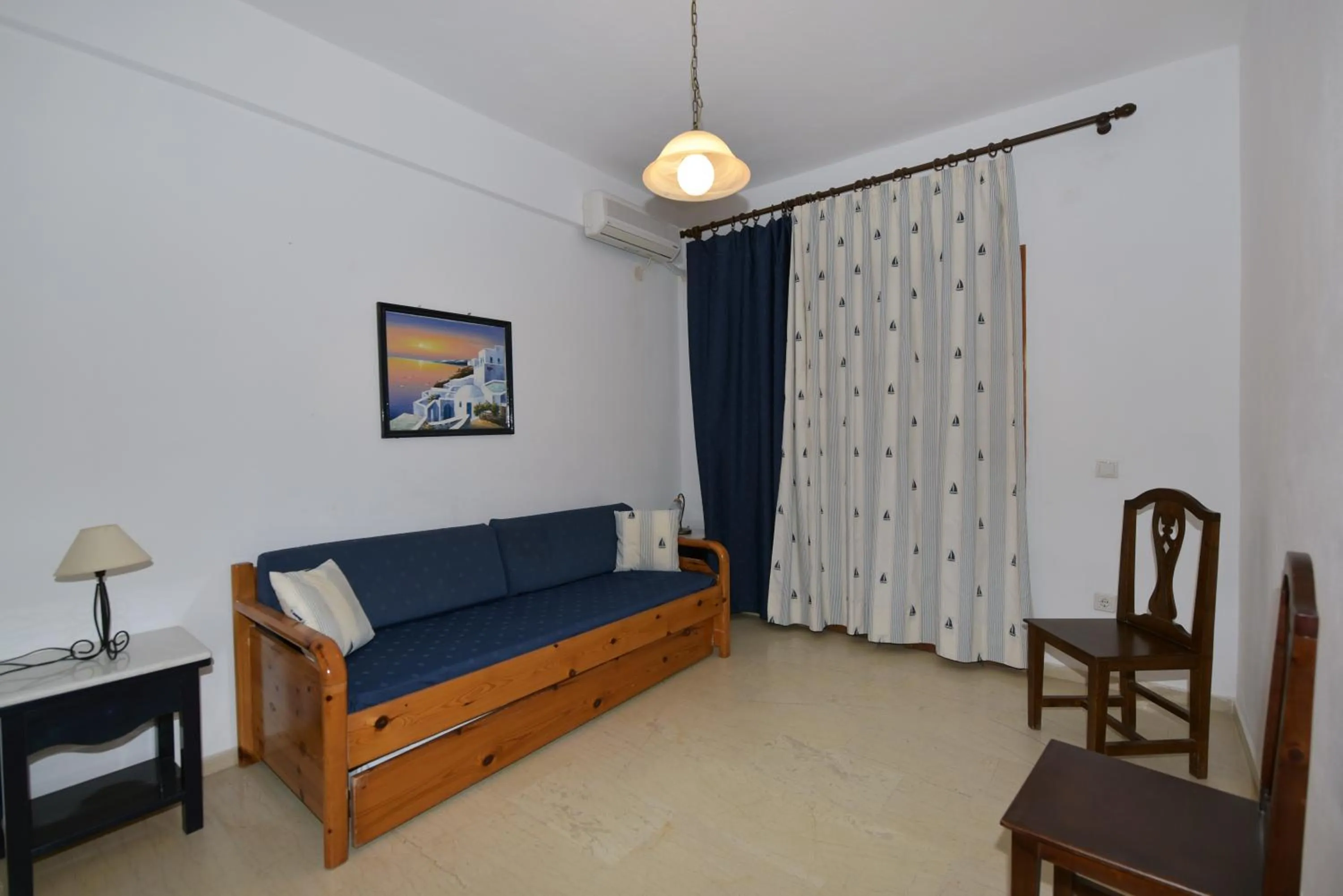 Bed in Sunflower ApartHotel