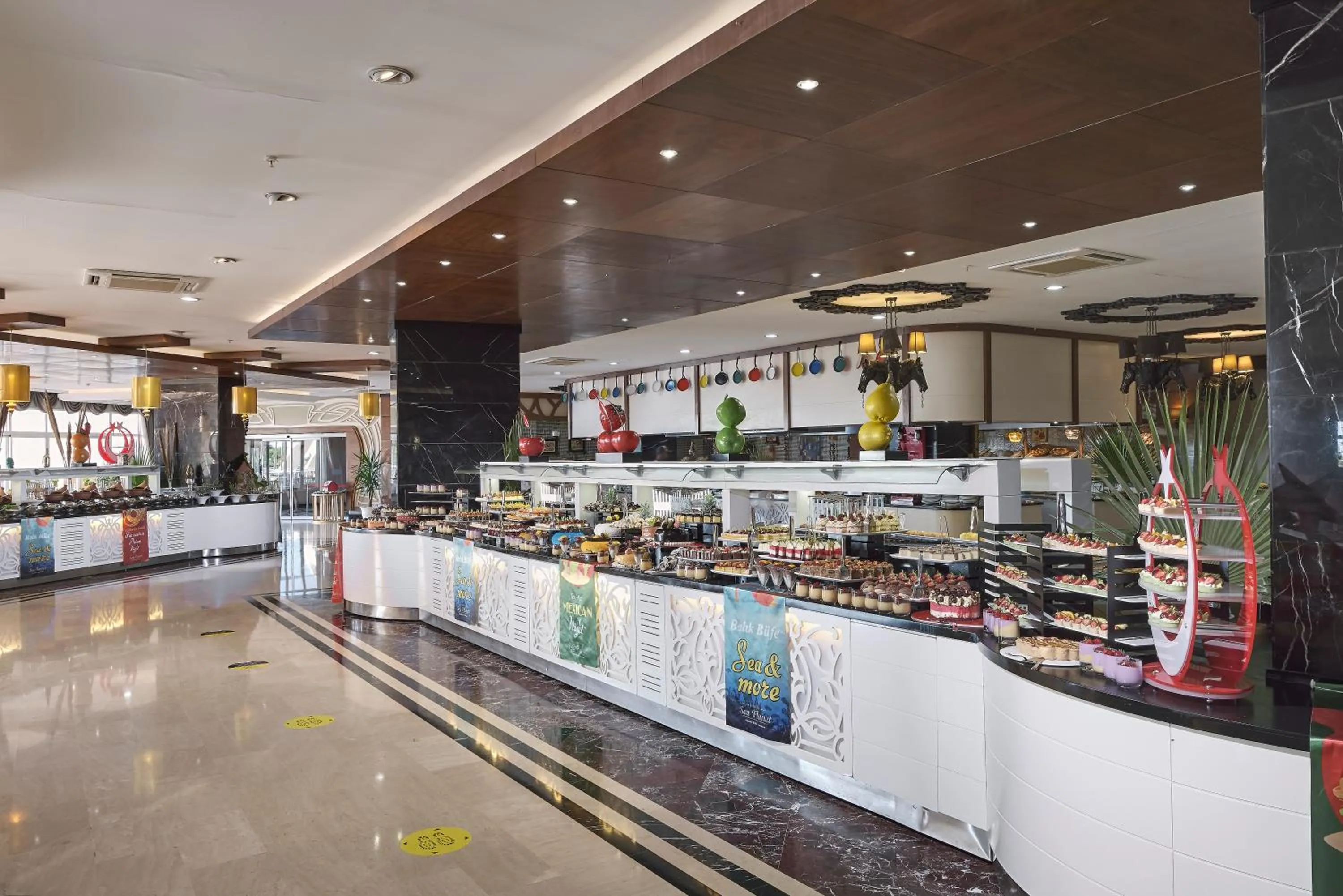 Restaurant/places to eat in Seaden Sea Planet Resort & Spa