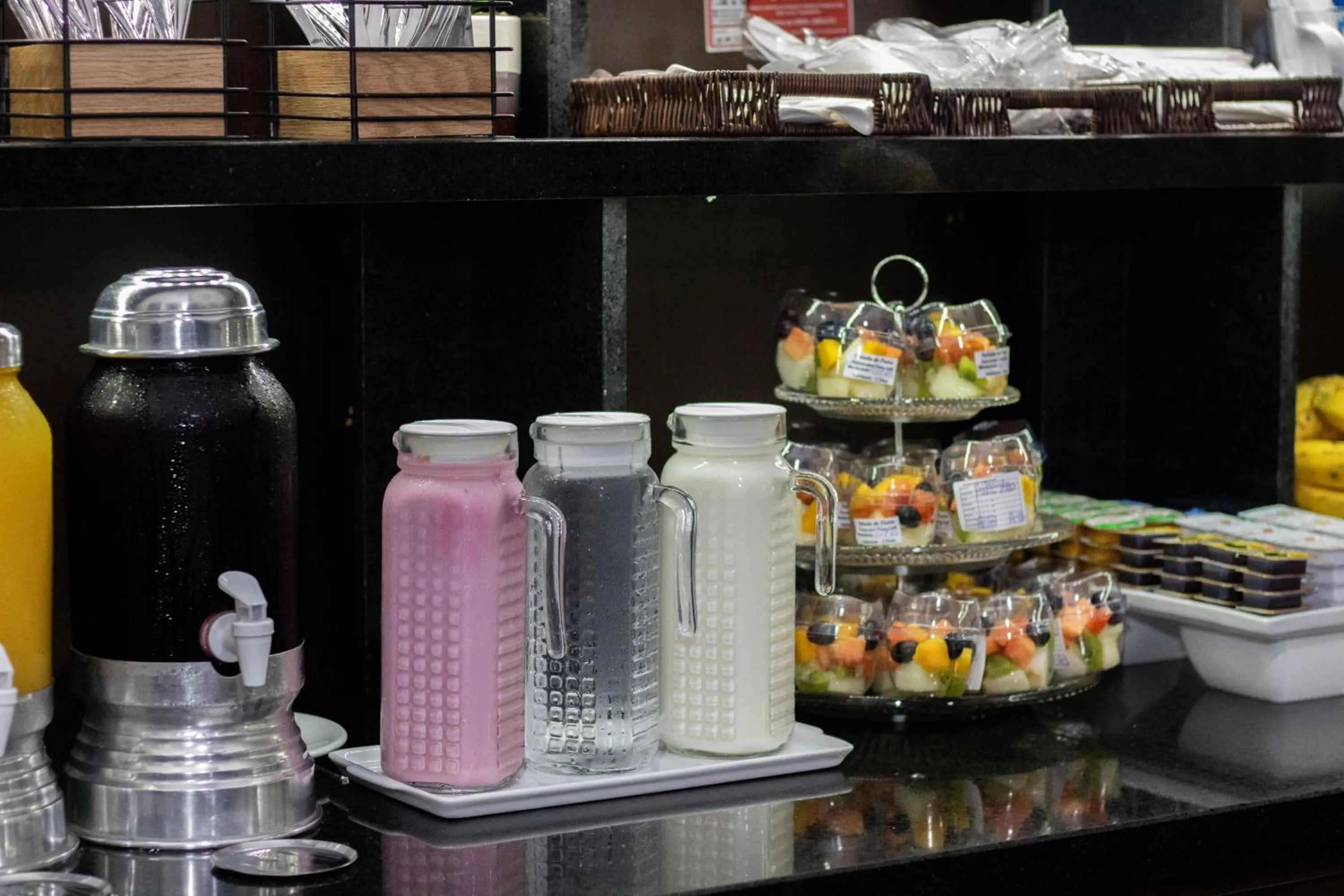 Breakfast in Hotel Aero Sleep Campinas