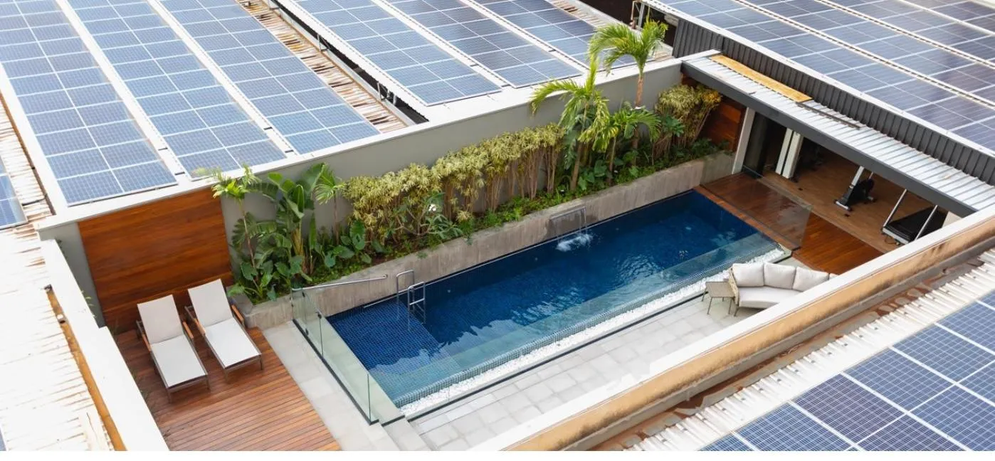 Swimming pool in JR Hotel