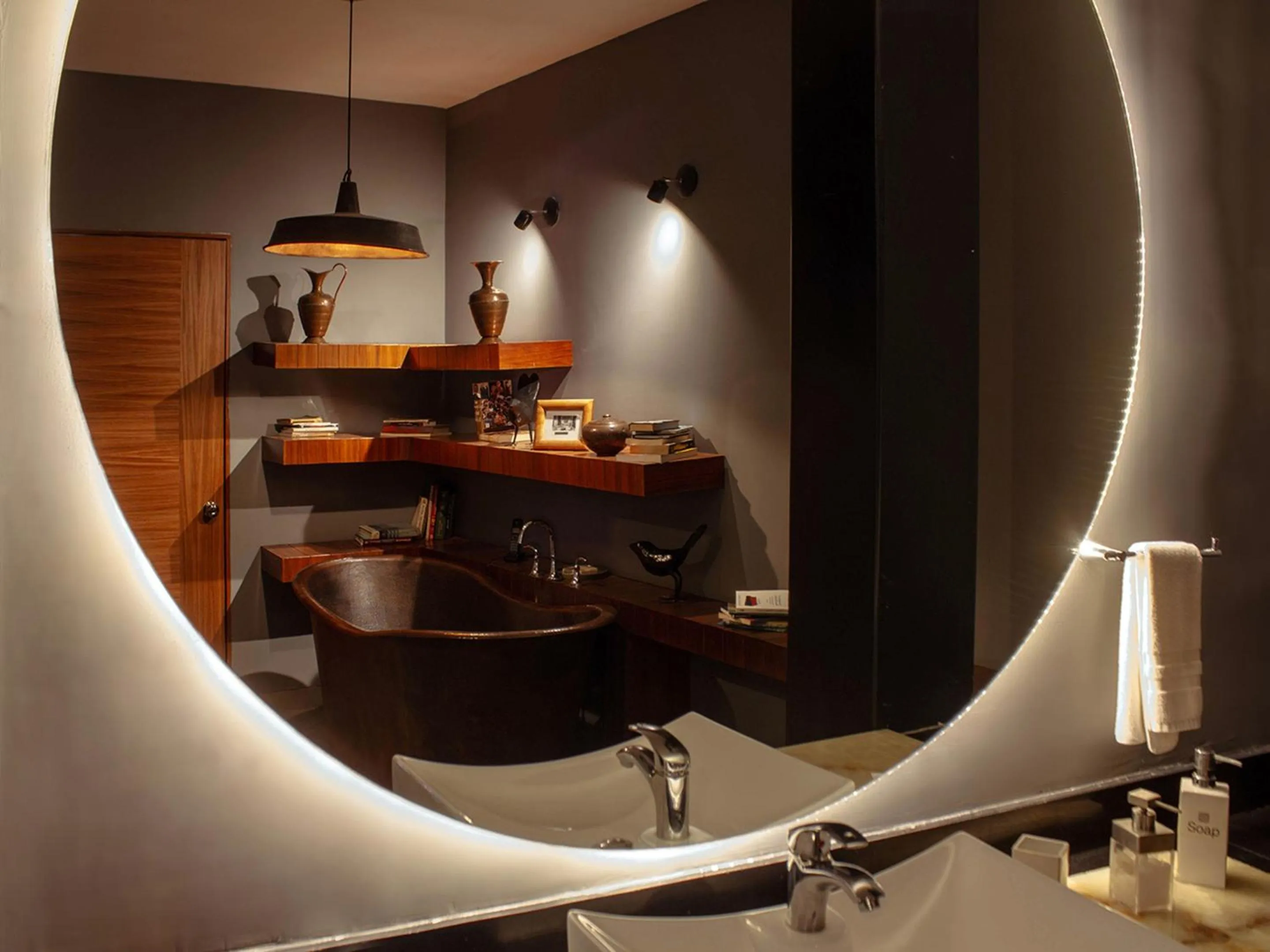 Library in Elena de Cobre, Leon, a Member of Design Hotels