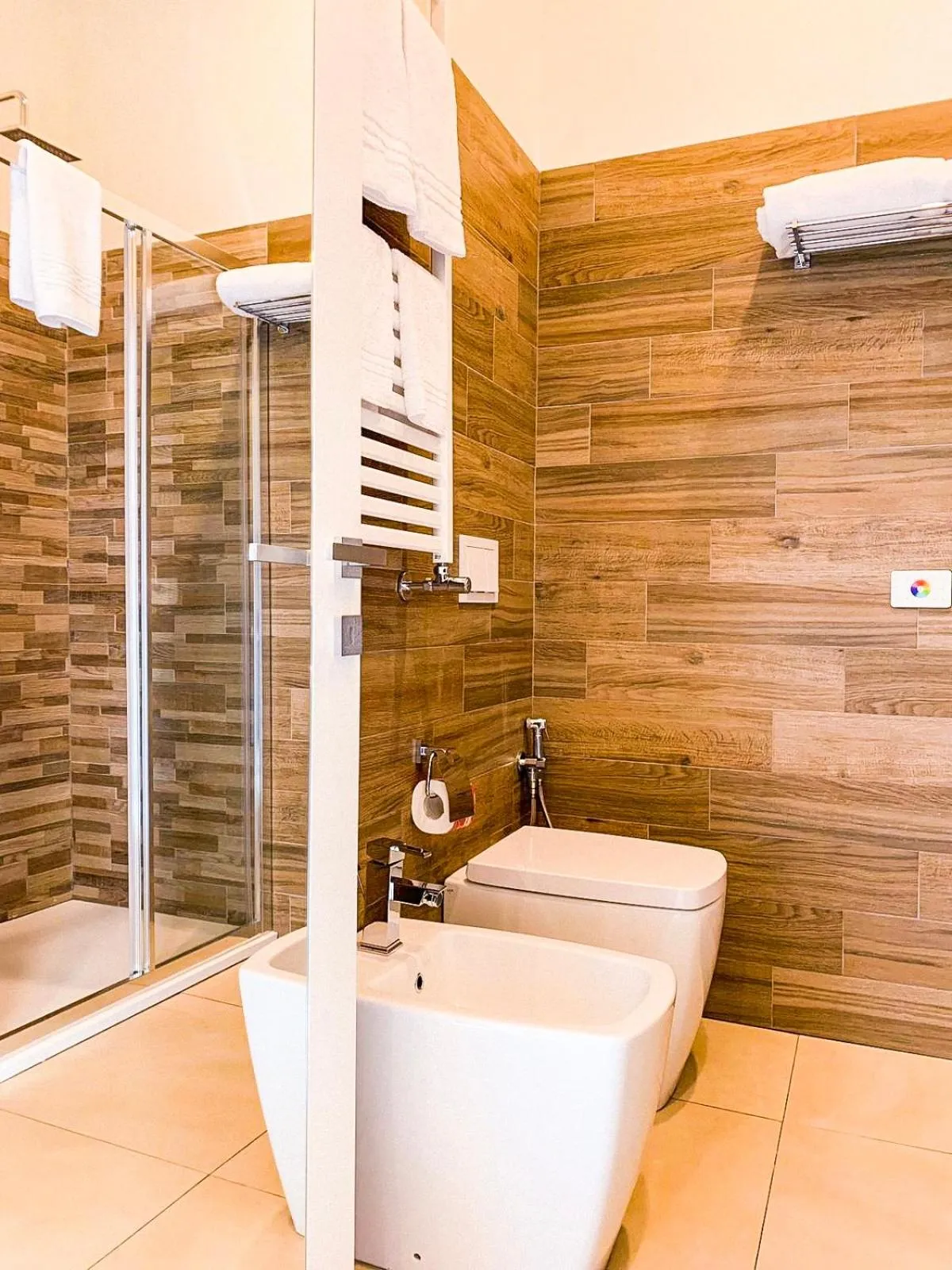 Bathroom in Napoli Squares Suites