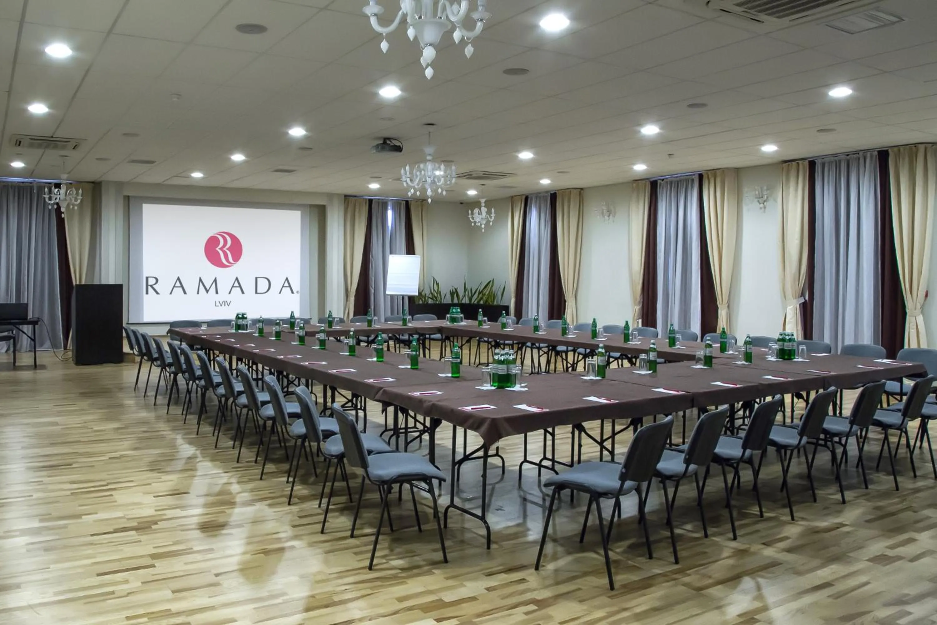 Meeting/conference room in Lviv Ramada Hotel