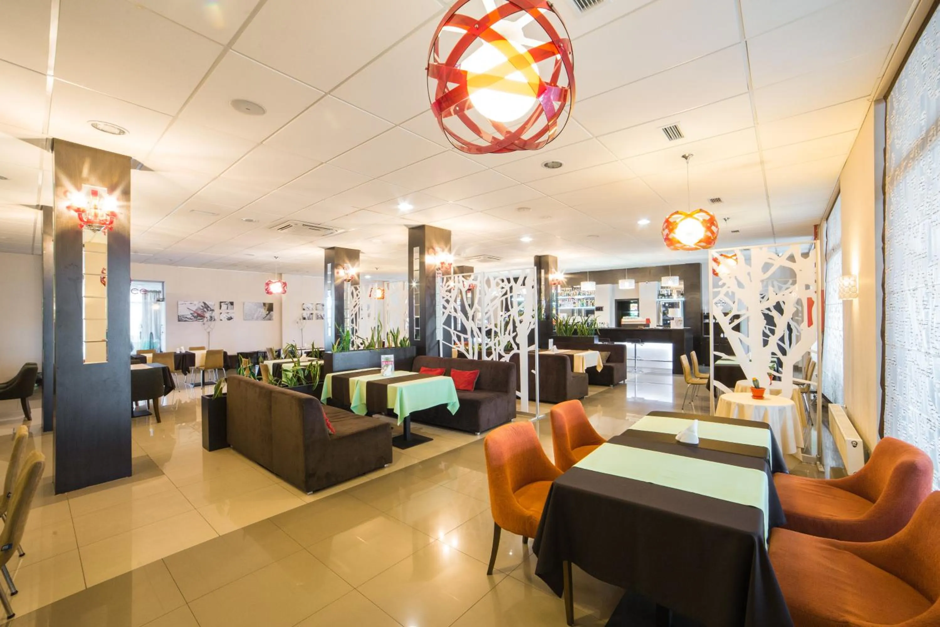 Restaurant/places to eat in Lviv Ramada Hotel