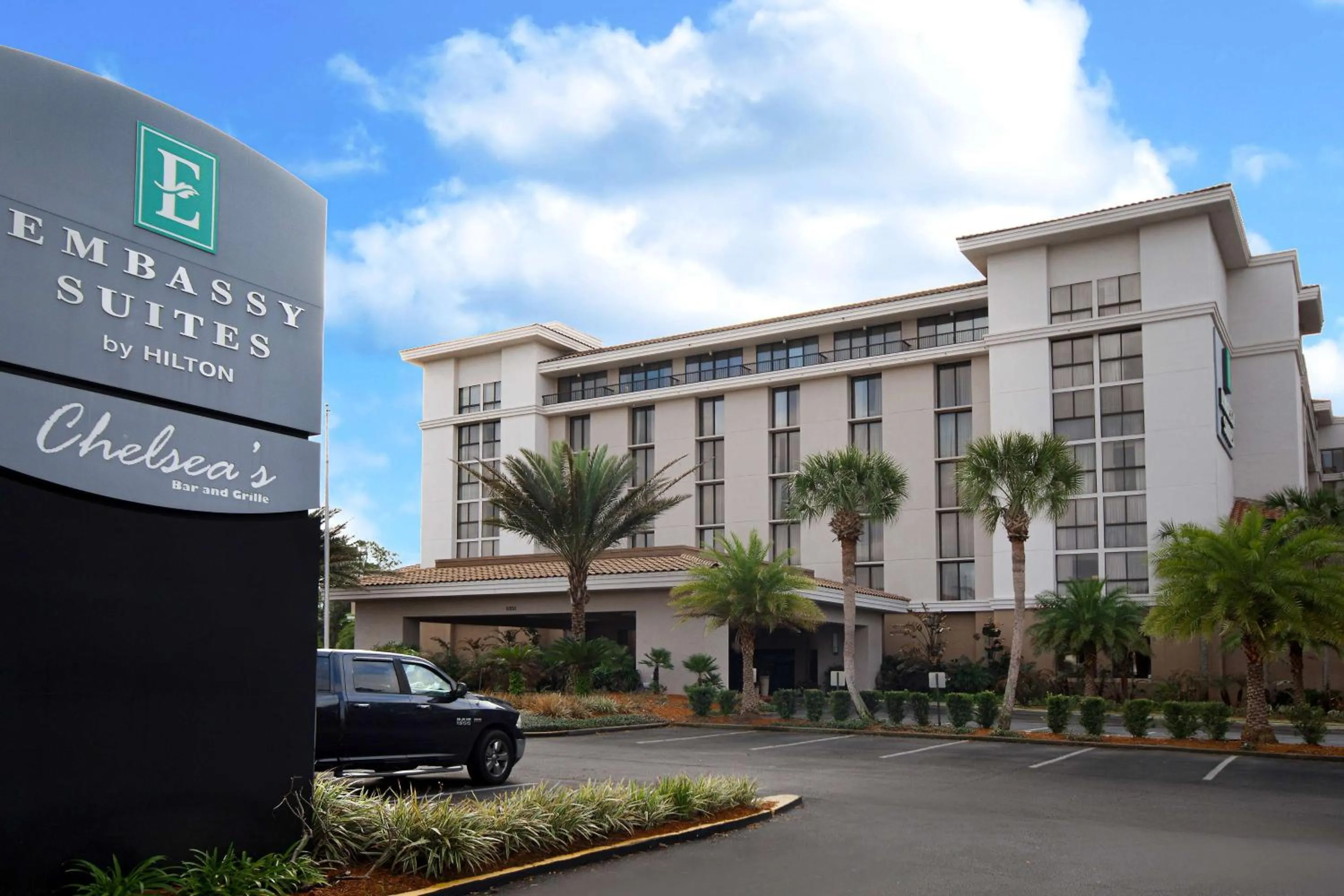 Property building in Embassy Suites by Hilton Jacksonville Baymeadows