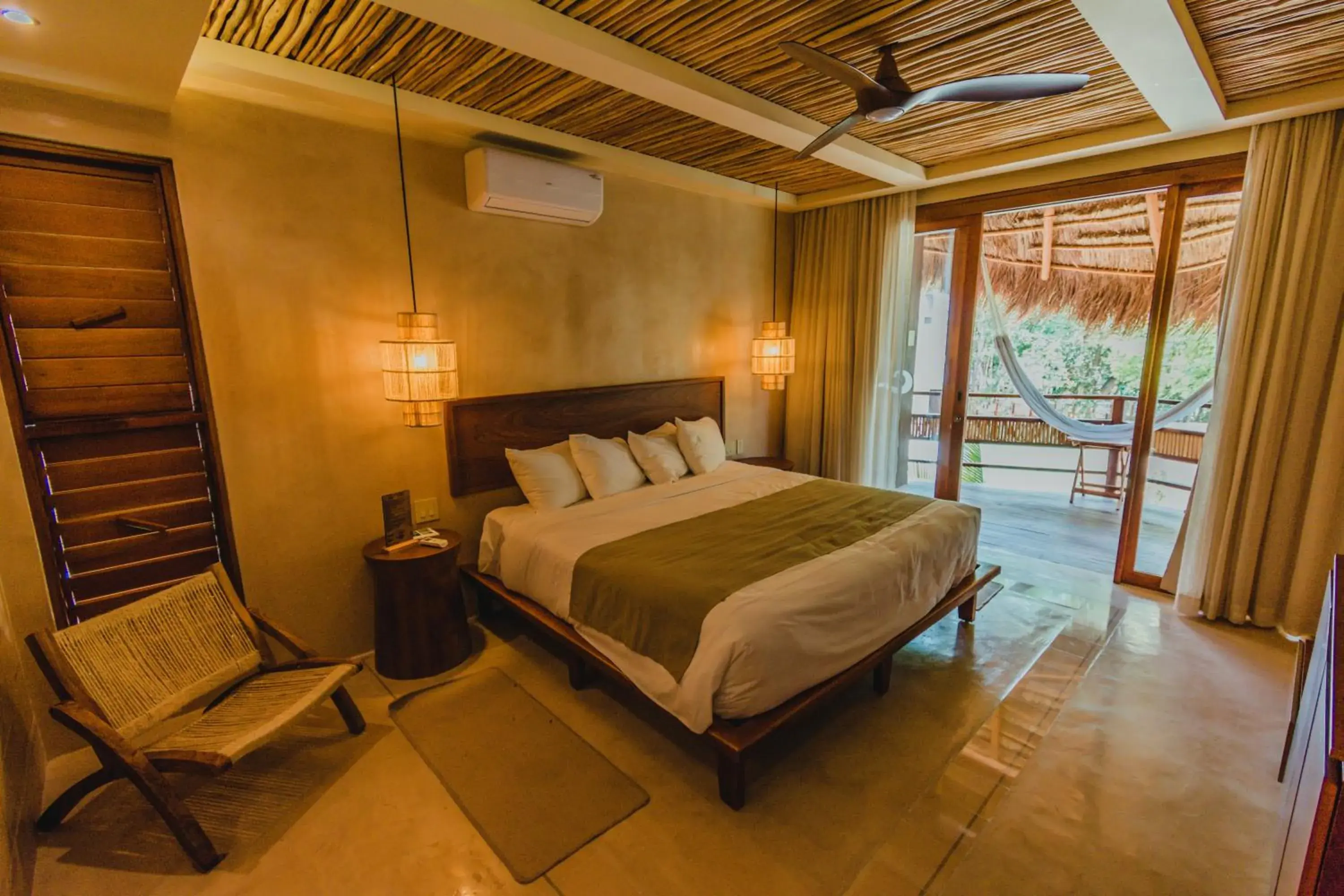 King Room with Lake View in Hotel Carolina Bacalar King Room with Lake View in Hotel Carolina Bacalar