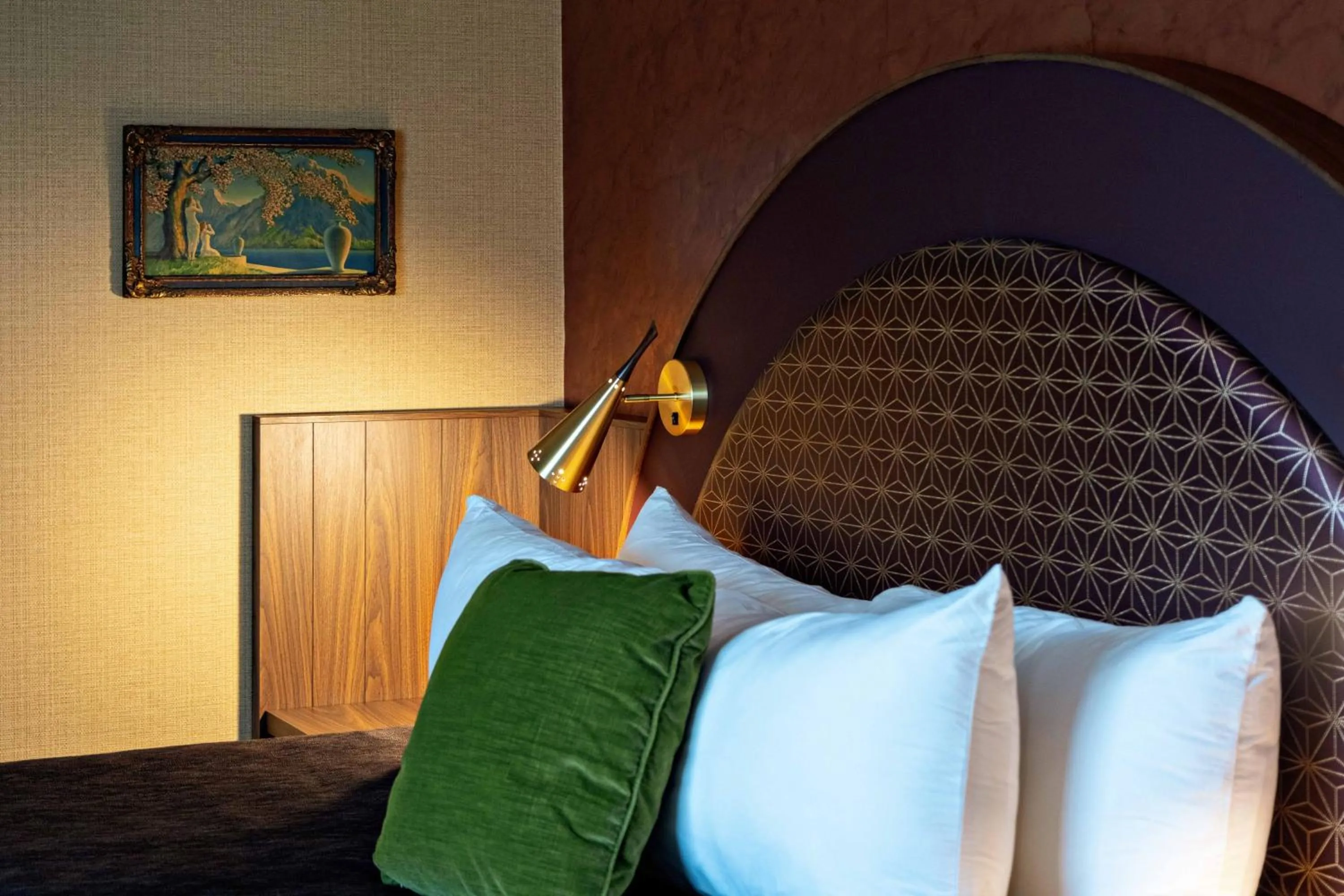 Bed in Hotel Zed Victoria