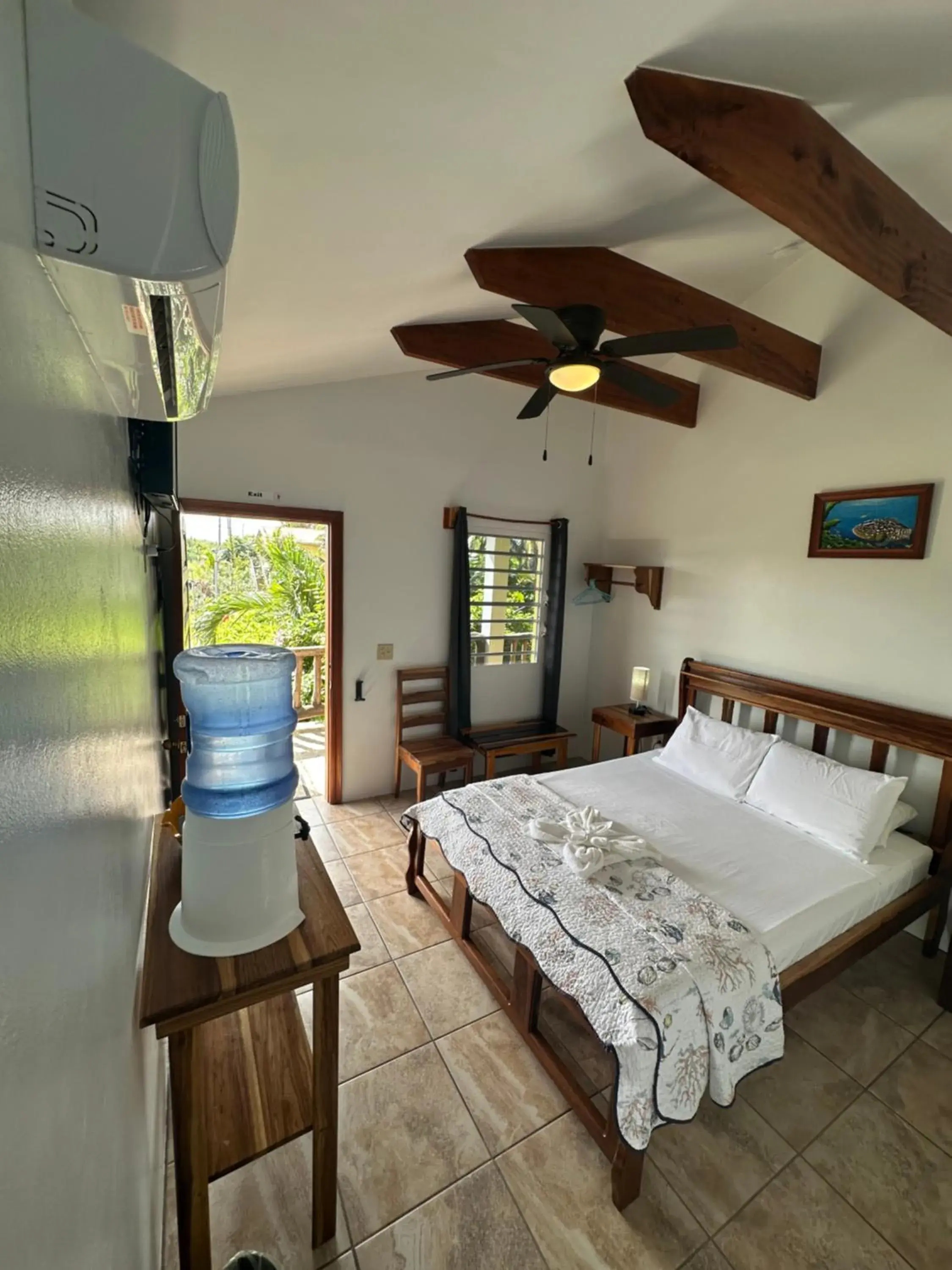 Deluxe Double Room with Sea View in All Seasons Belize Deluxe Double Room with Sea View in All Seasons Belize