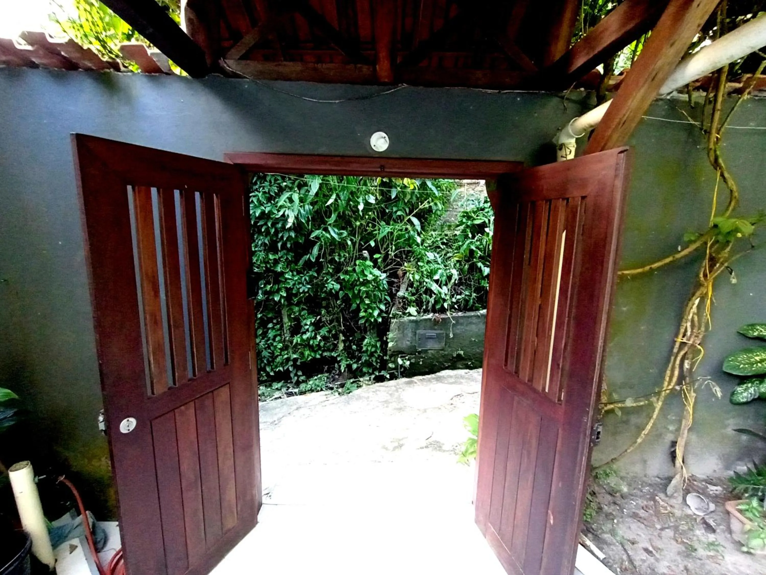 Quiet street view in Pousada Lagoa Flat