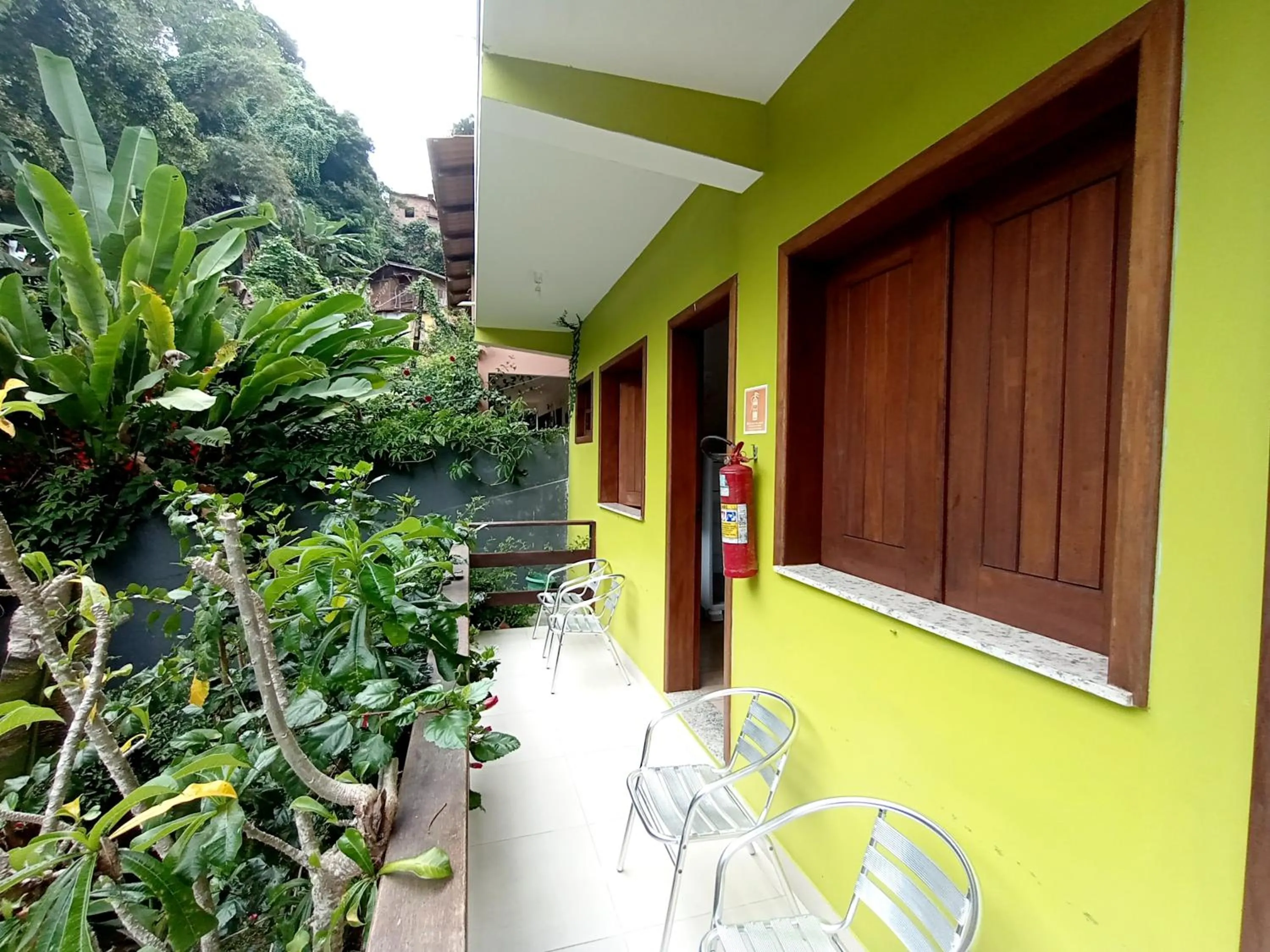 Quiet street view in Pousada Lagoa Flat