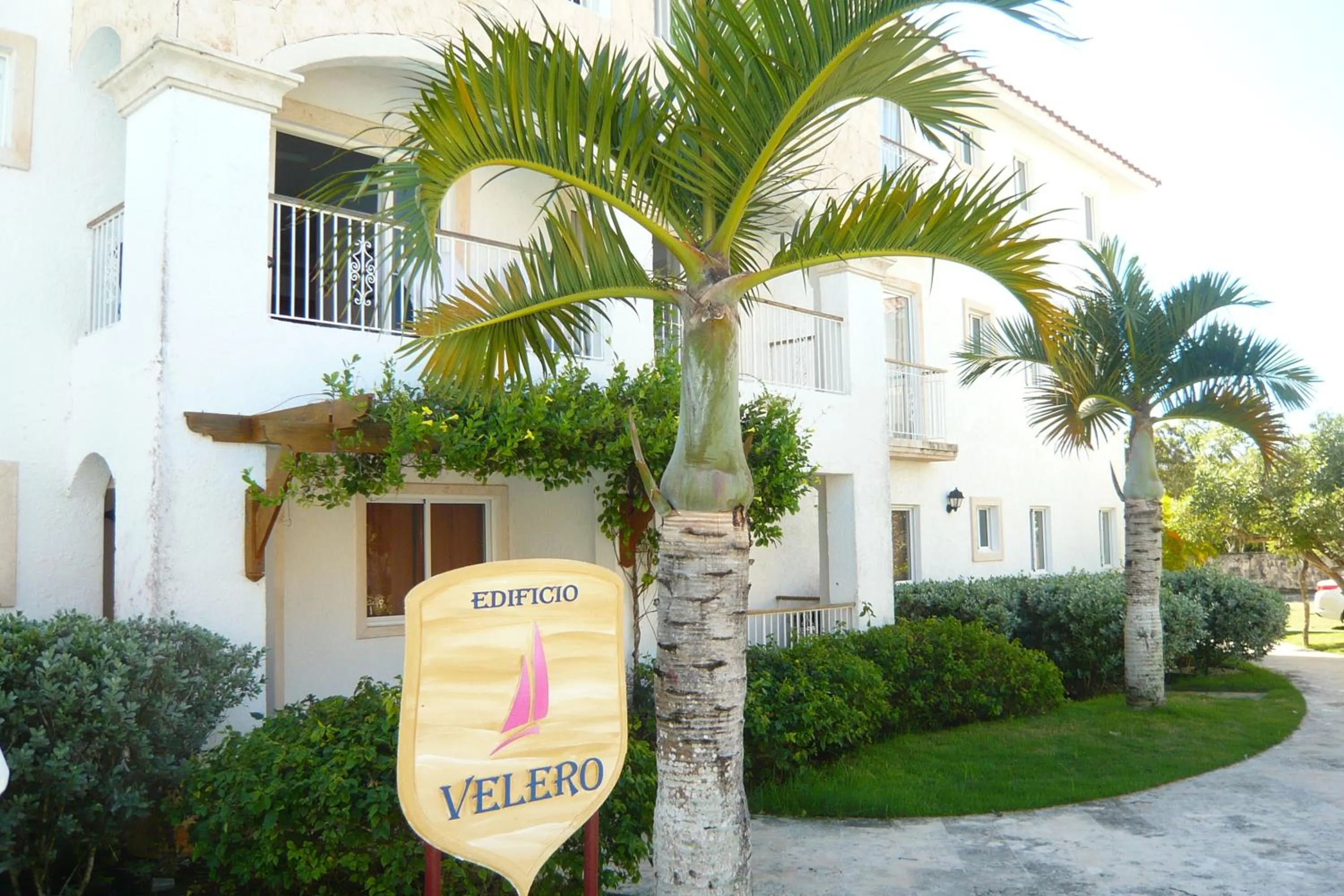 Cadaques Caribe Boulevard Dominicus Americanus Carretera a Bayahibe Vel 206