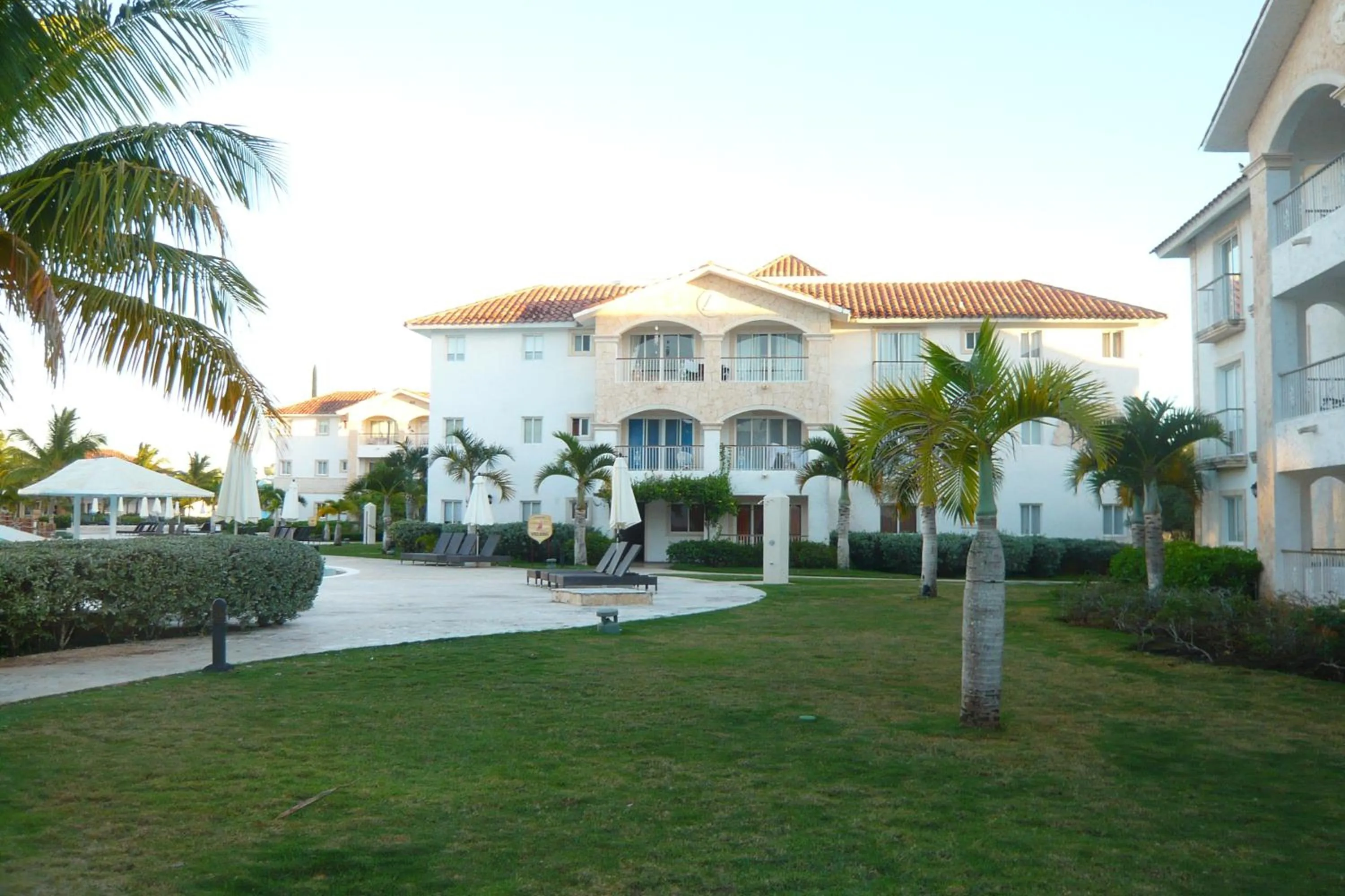 Cadaques Caribe Boulevard Dominicus Americanus Carretera a Bayahibe Vel 206