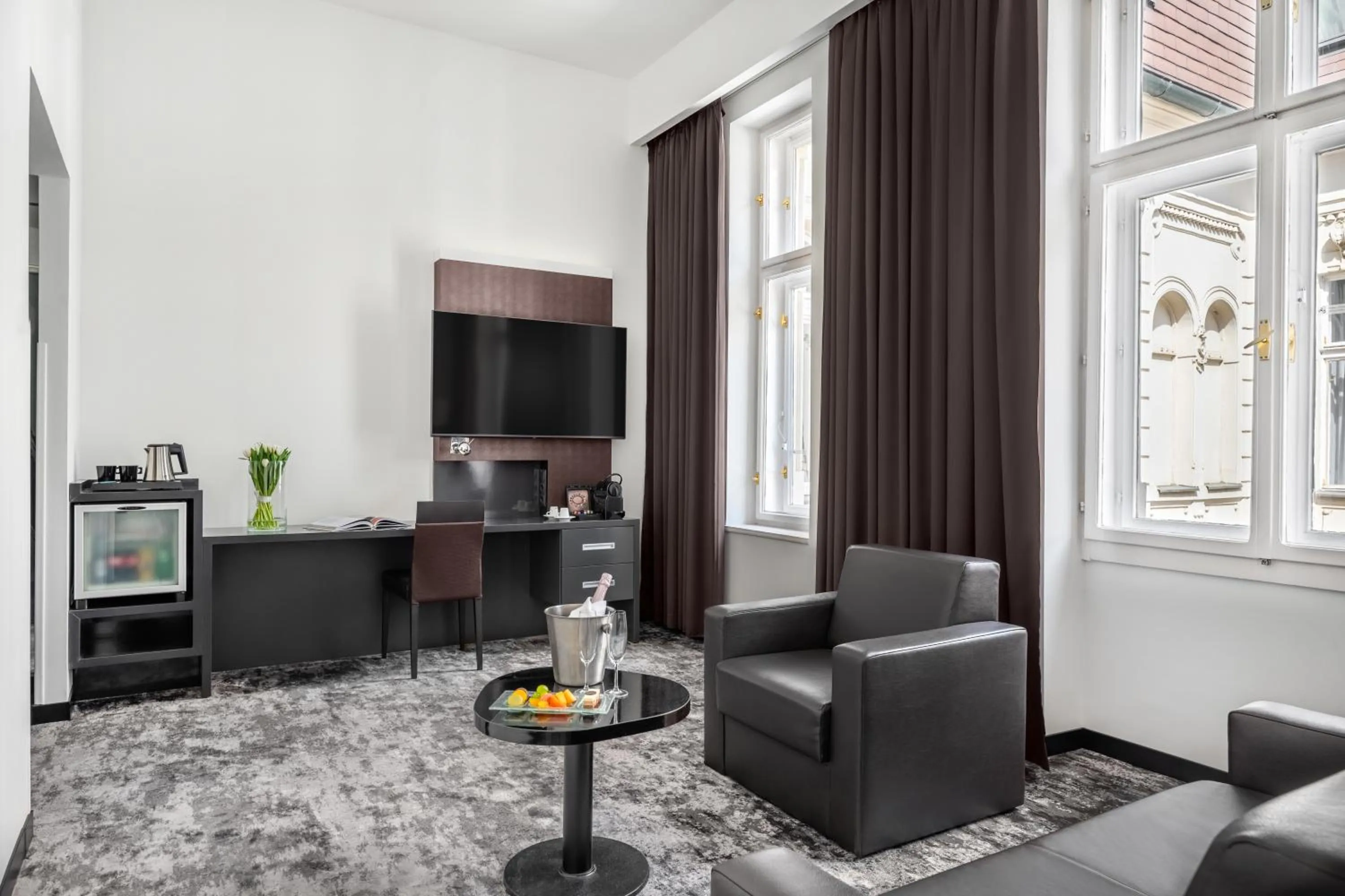 Living room in Nemzeti Hotel Budapest - MGallery Collection