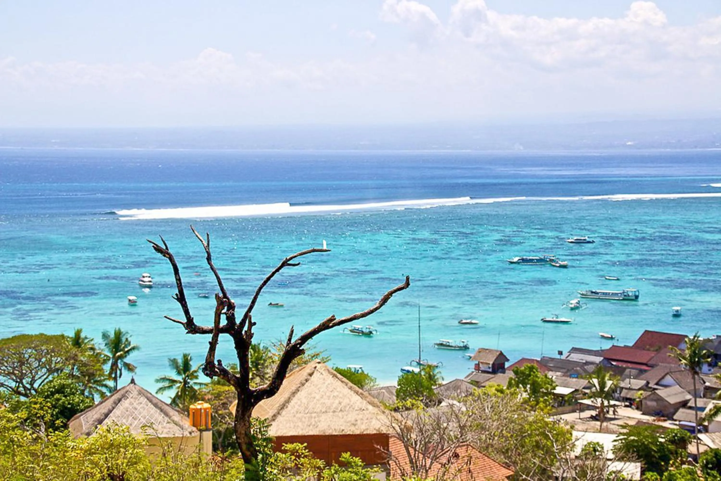 Beach in Uma Hostel Lembongan