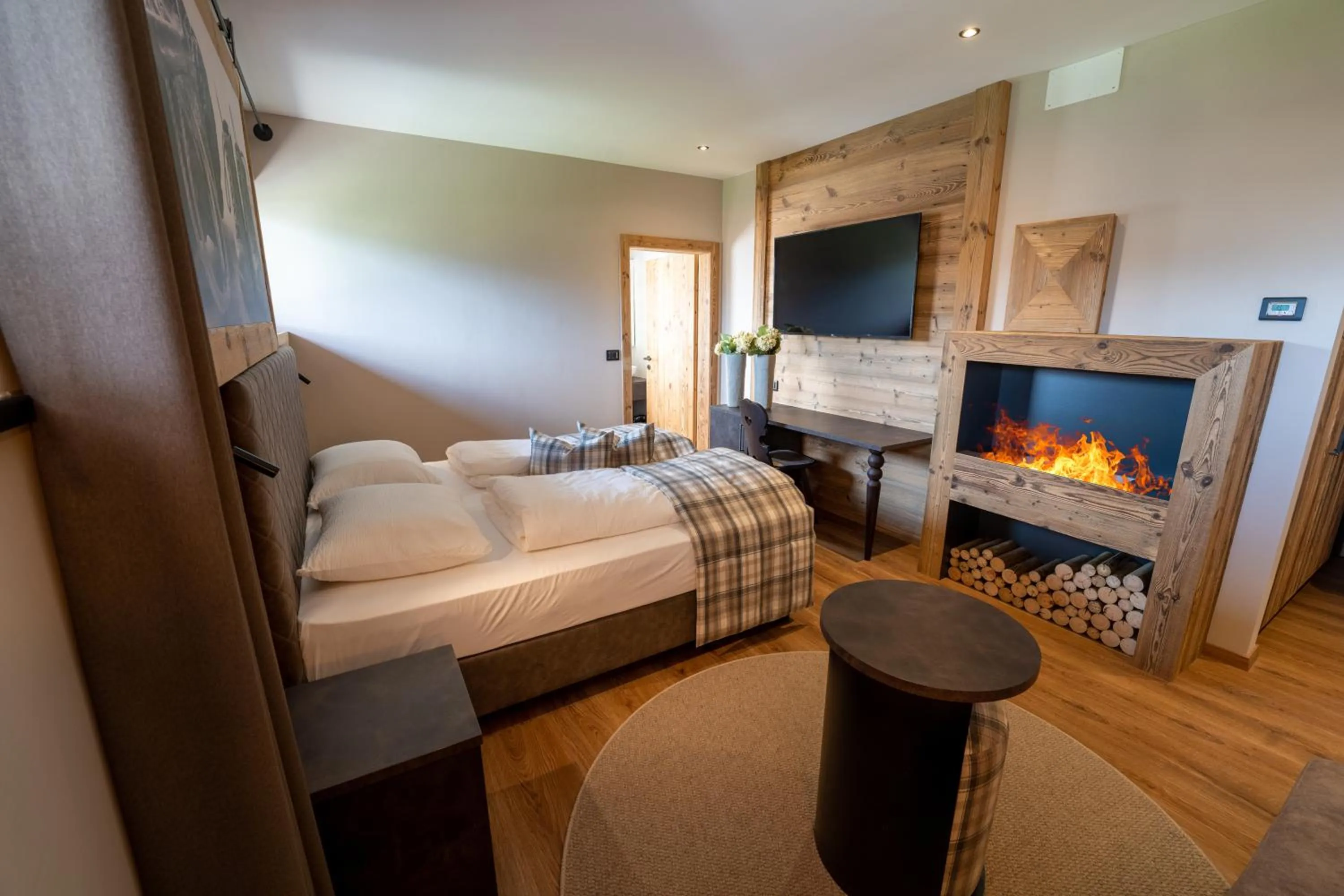 Bedroom, Bed in Hotel Alpenrose Wellness