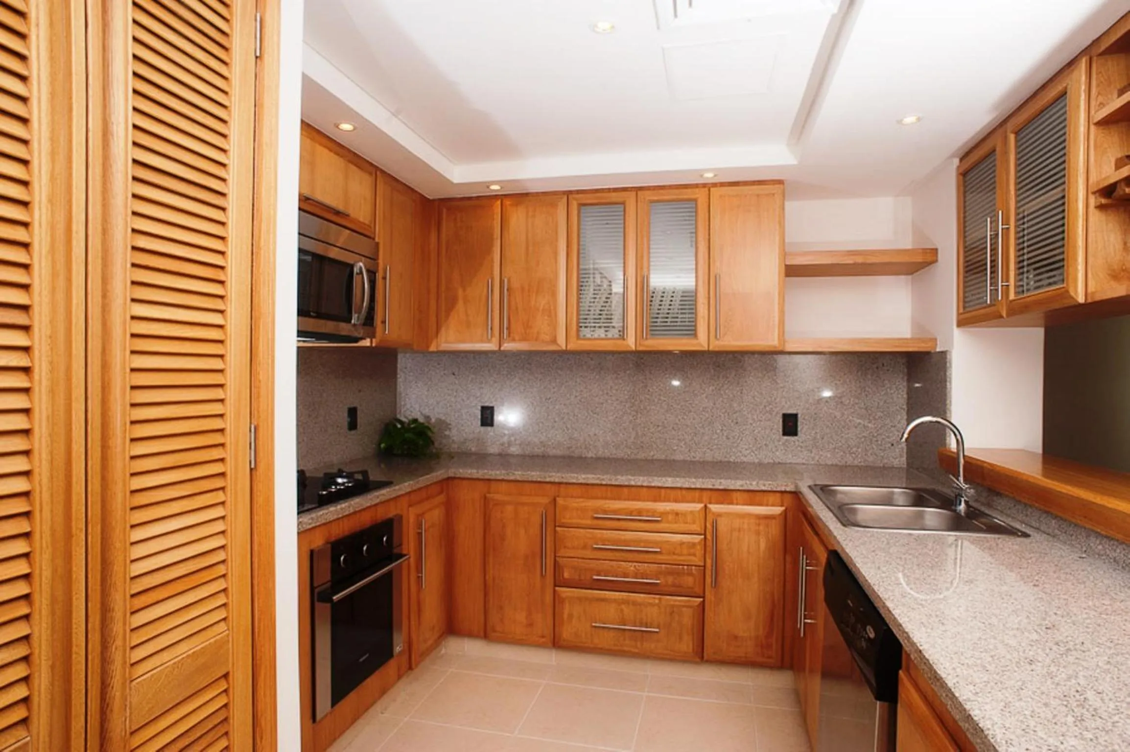 Kitchen or kitchenette in Hotel Irotama del Mar