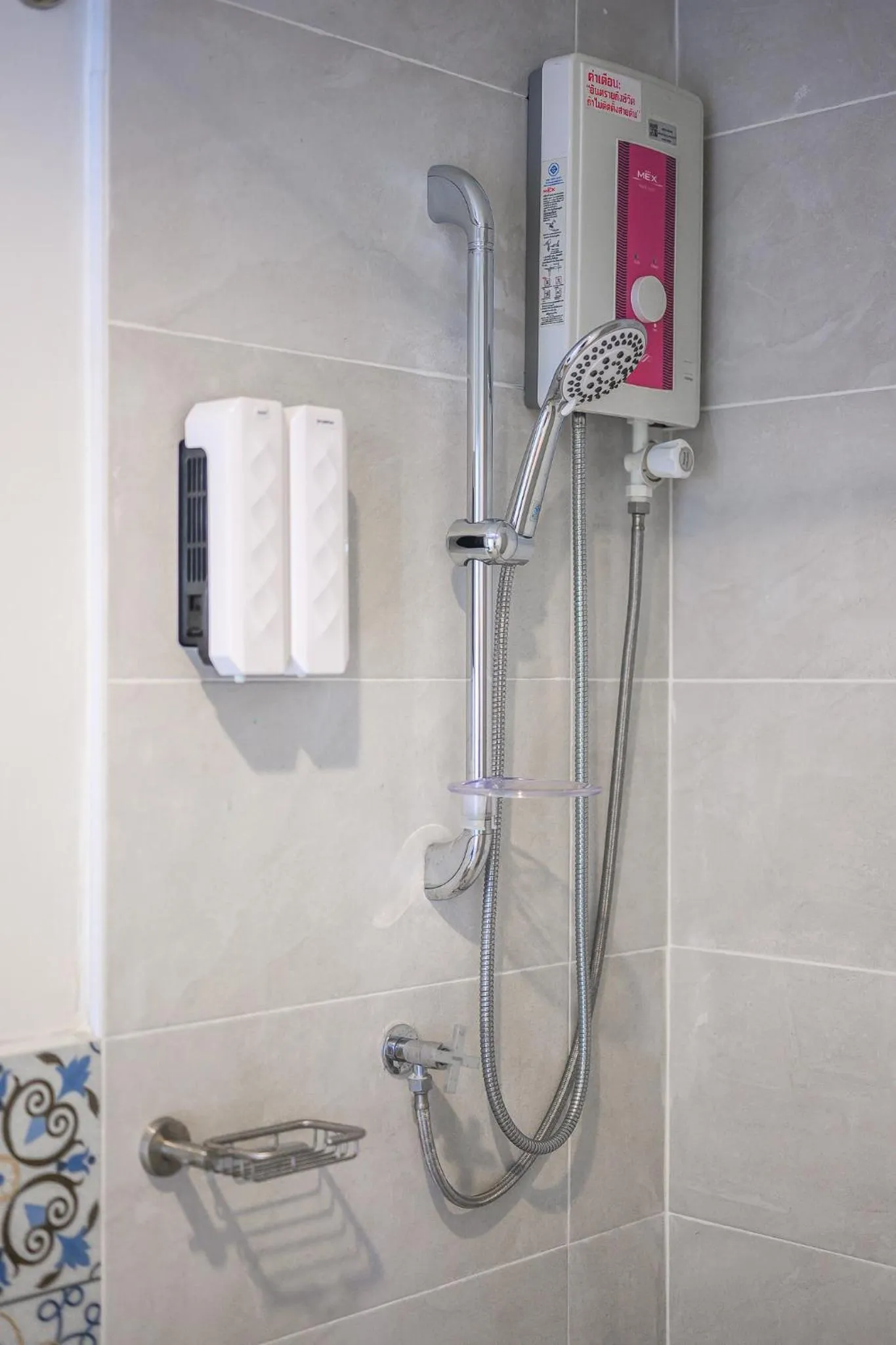 Shower in Maikhao Hotel, Phuket