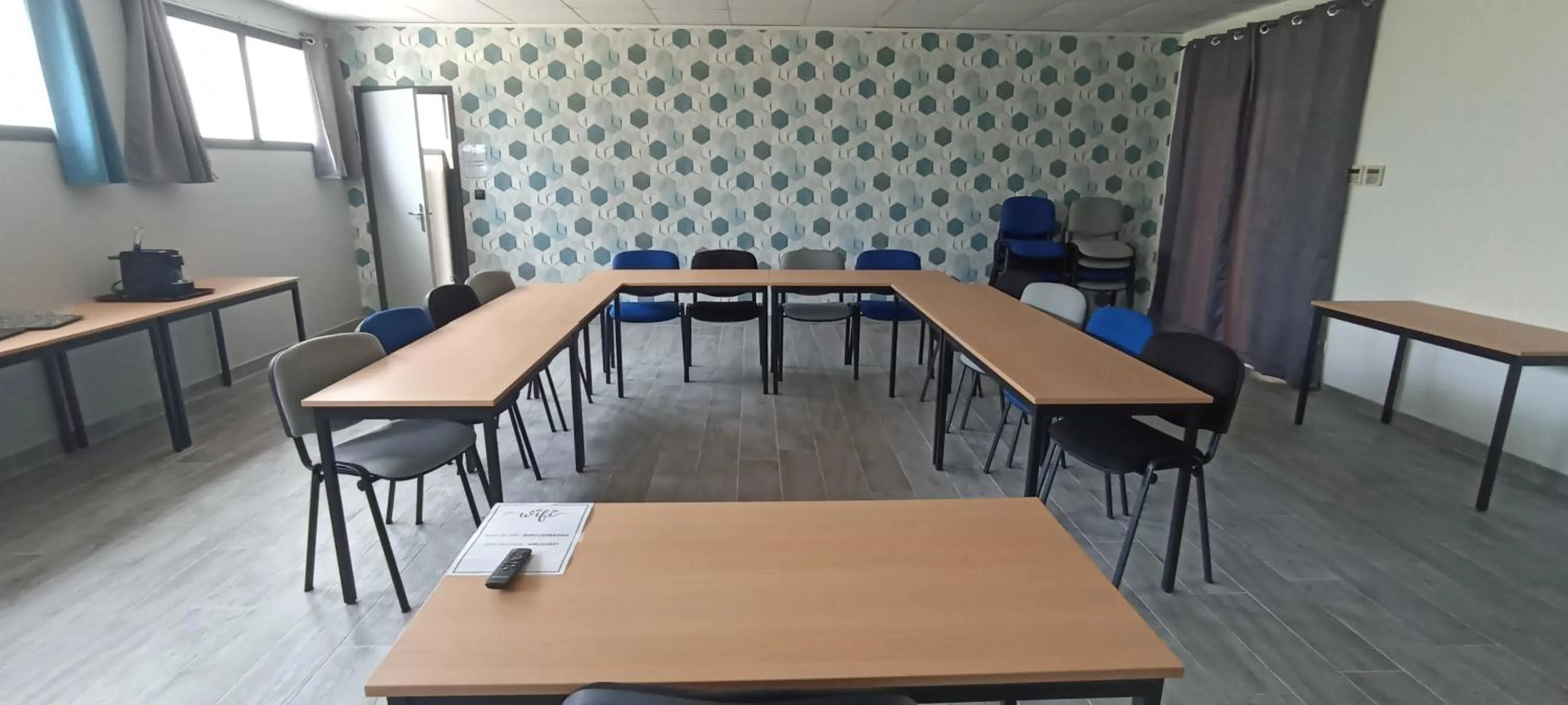 Meeting/conference room in Hôtel Le Clos Badan