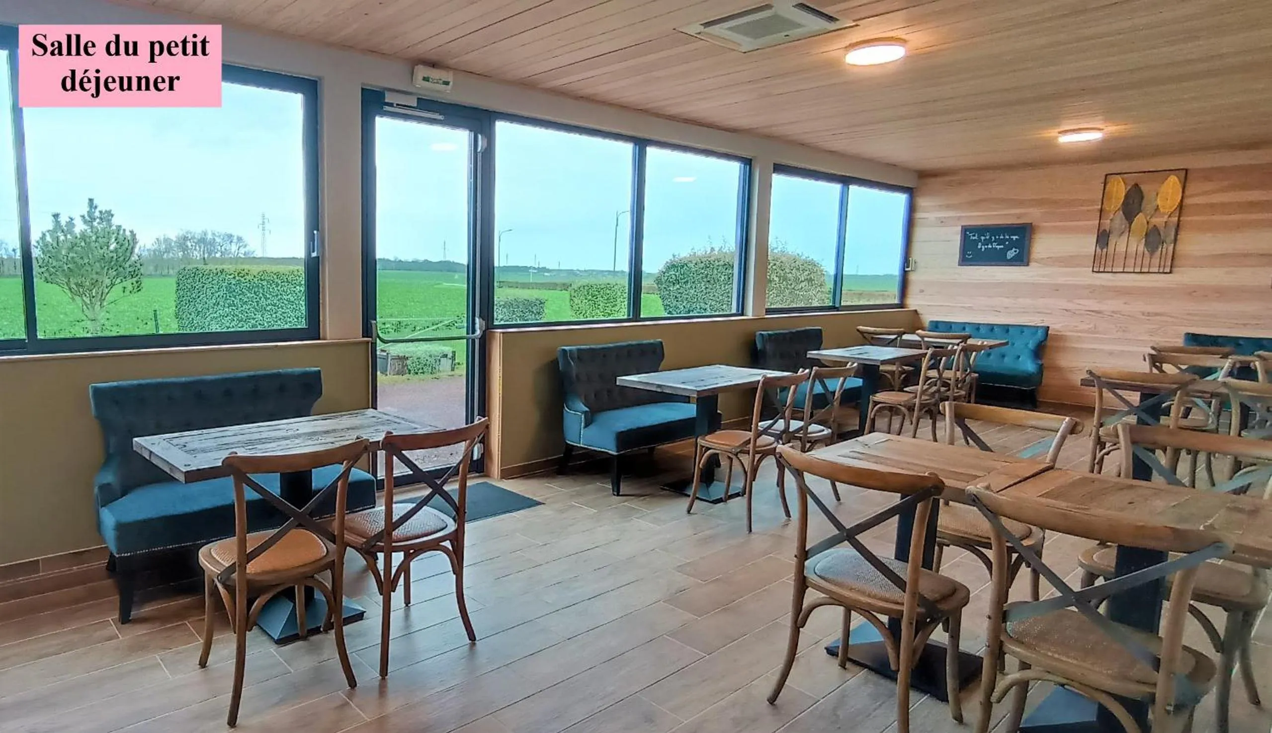 Breakfast in Hôtel Le Clos Badan