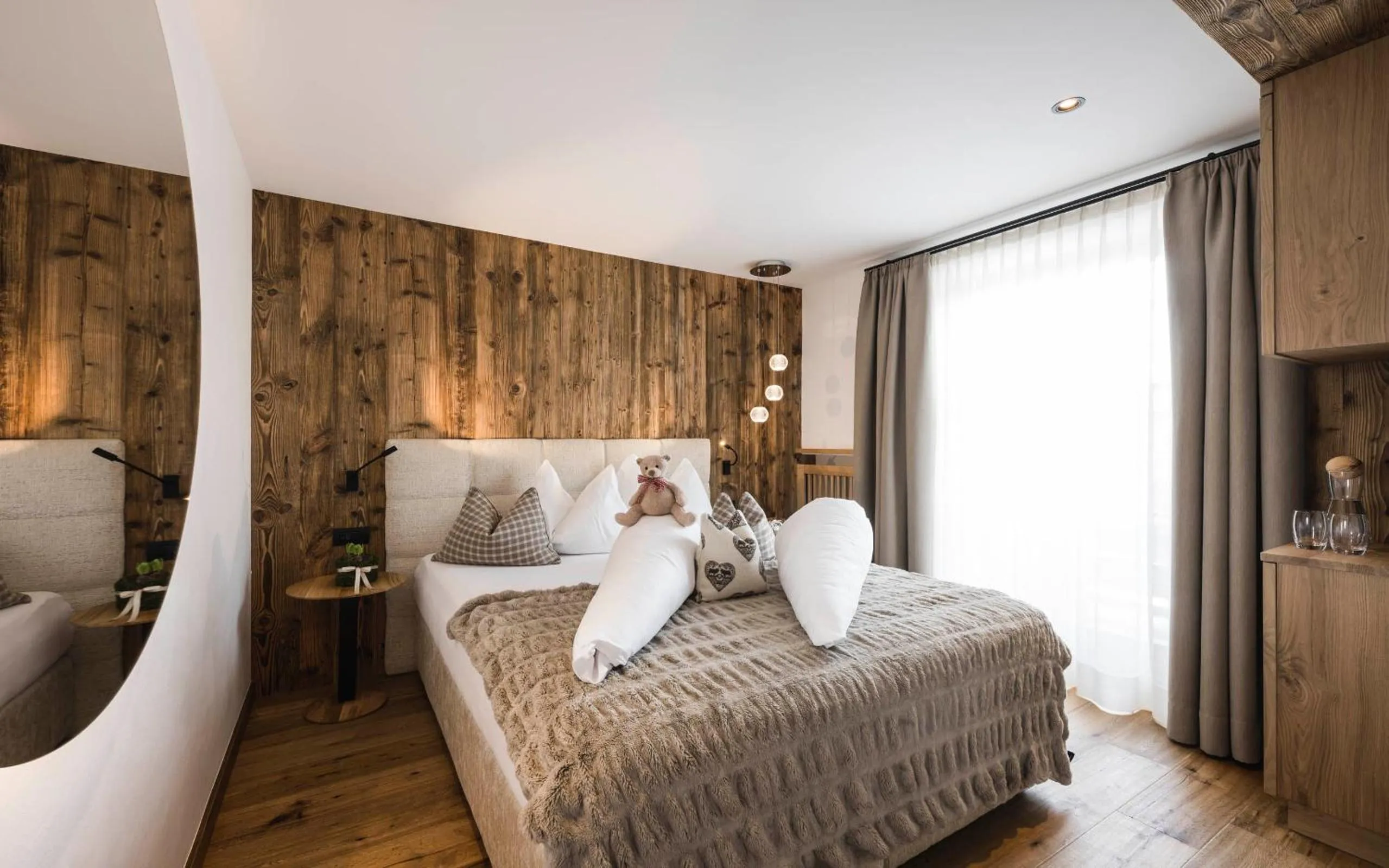 Bed in Alpine Boutique Villa Gabriela - Adults Only