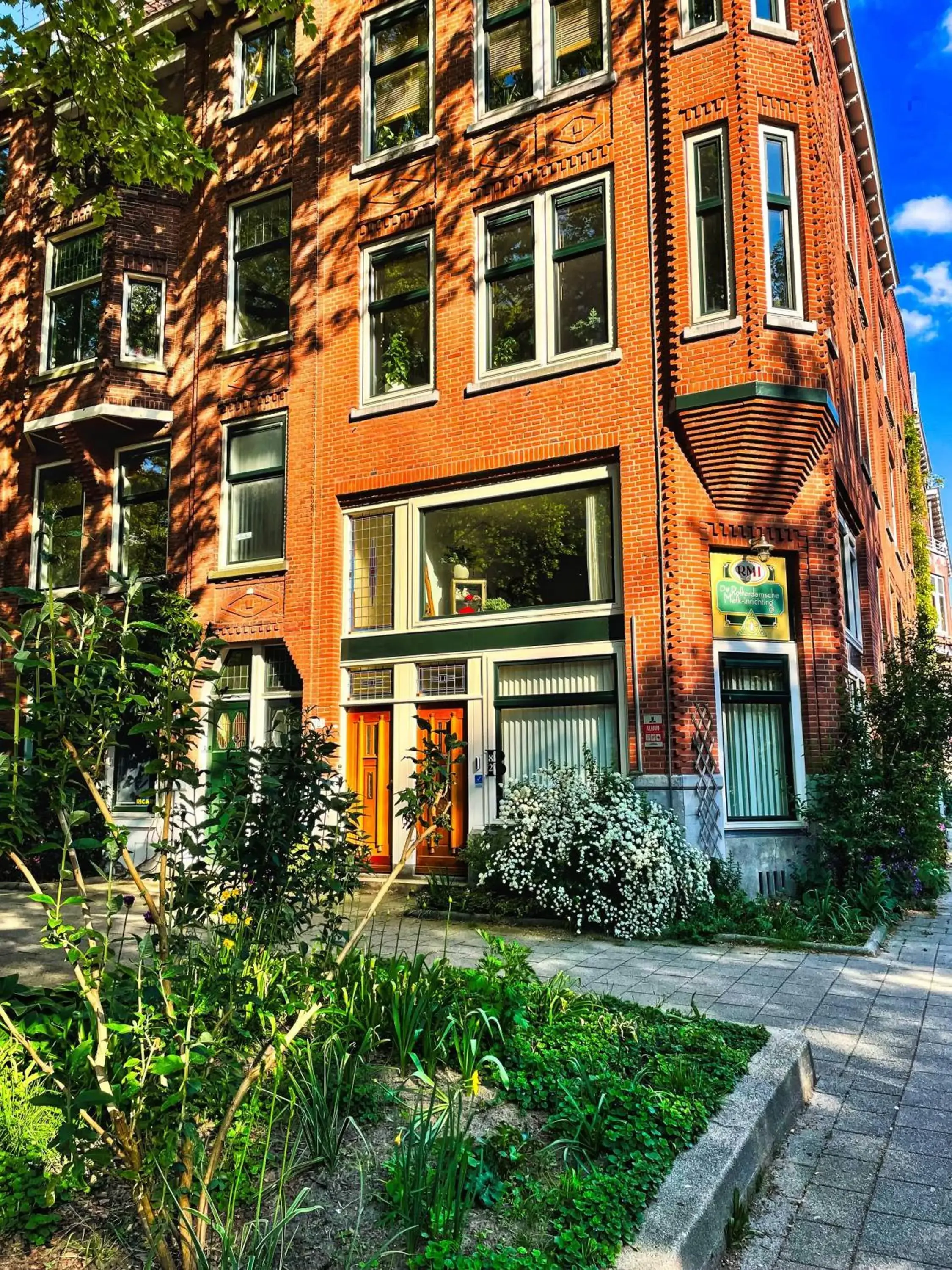 Double Room with Private External Bathroom in Bed and Breakfast Rotterdam Double Room with Private External Bathroom in Bed and Breakfast Rotterdam