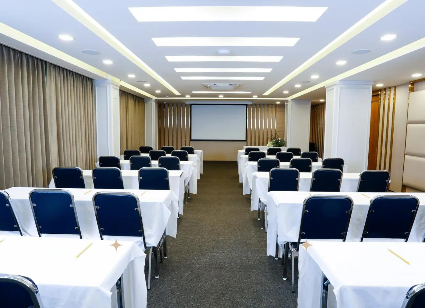 Meeting/conference room in Sann Hotel
