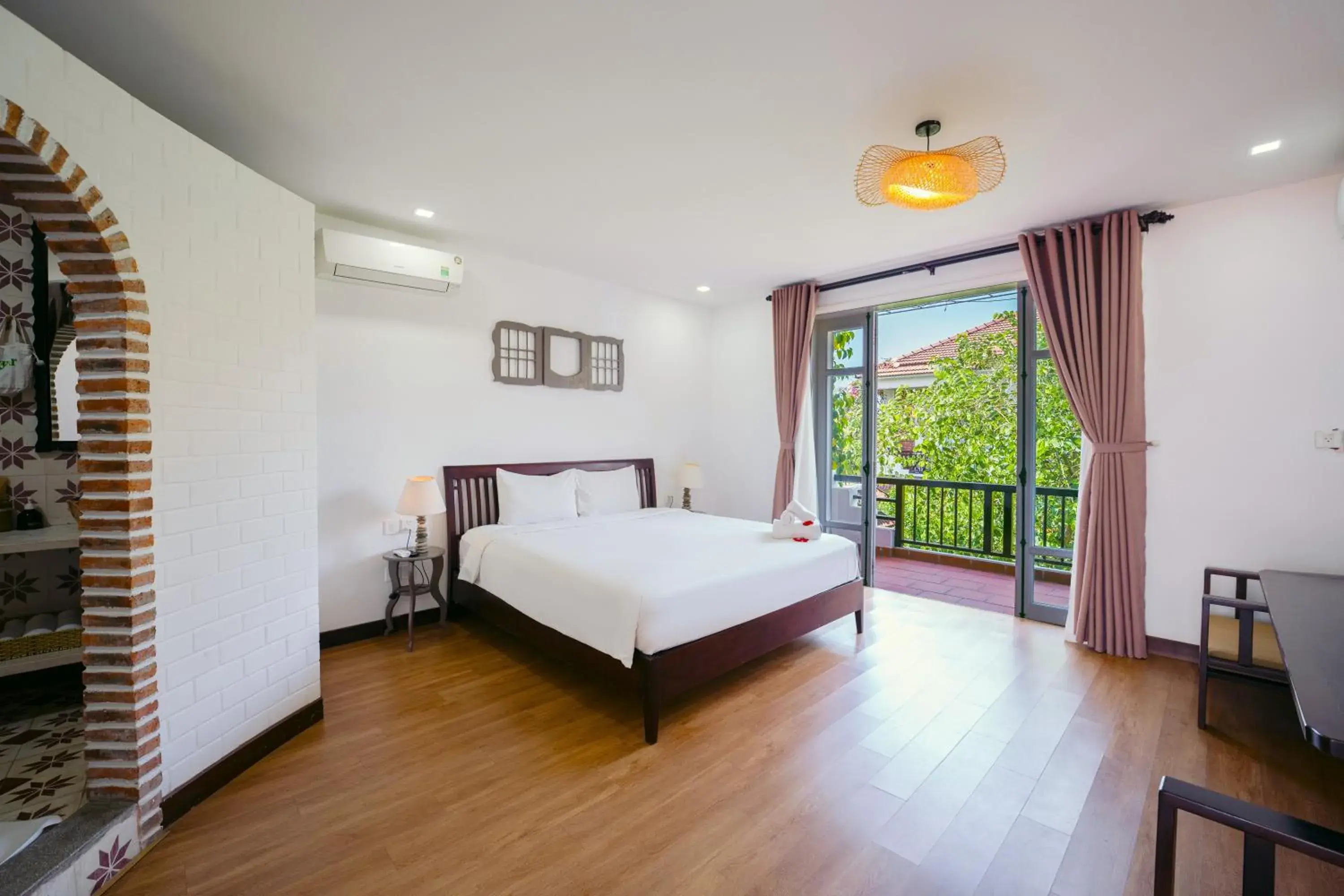 Queen Room with Garden View - single occupancy in Ancient Garden Boutique Hoi An Queen Room with Garden View - single occupancy in Ancient Garden Boutique Hoi An