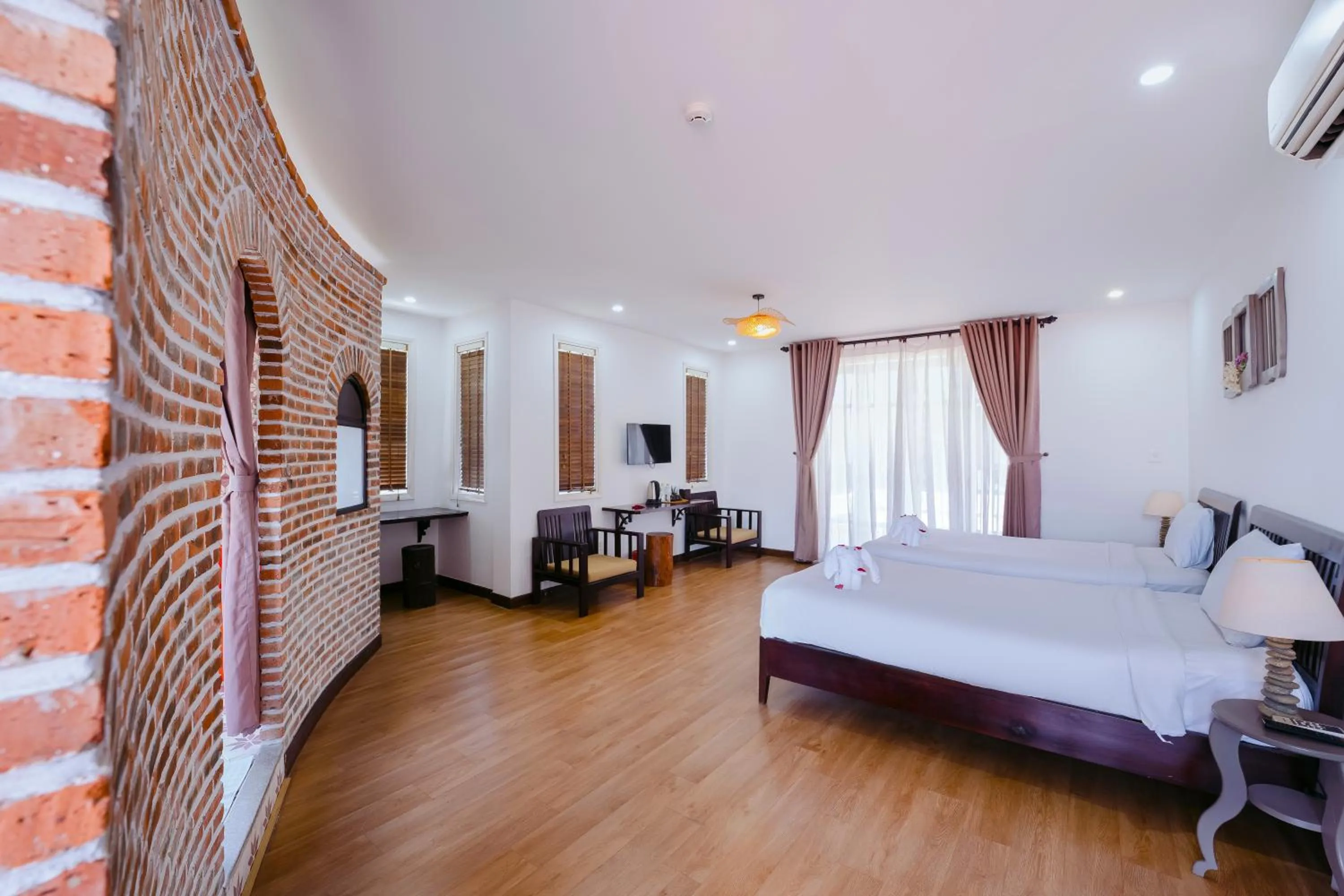 Bed in Ancient Garden Boutique Hoi An