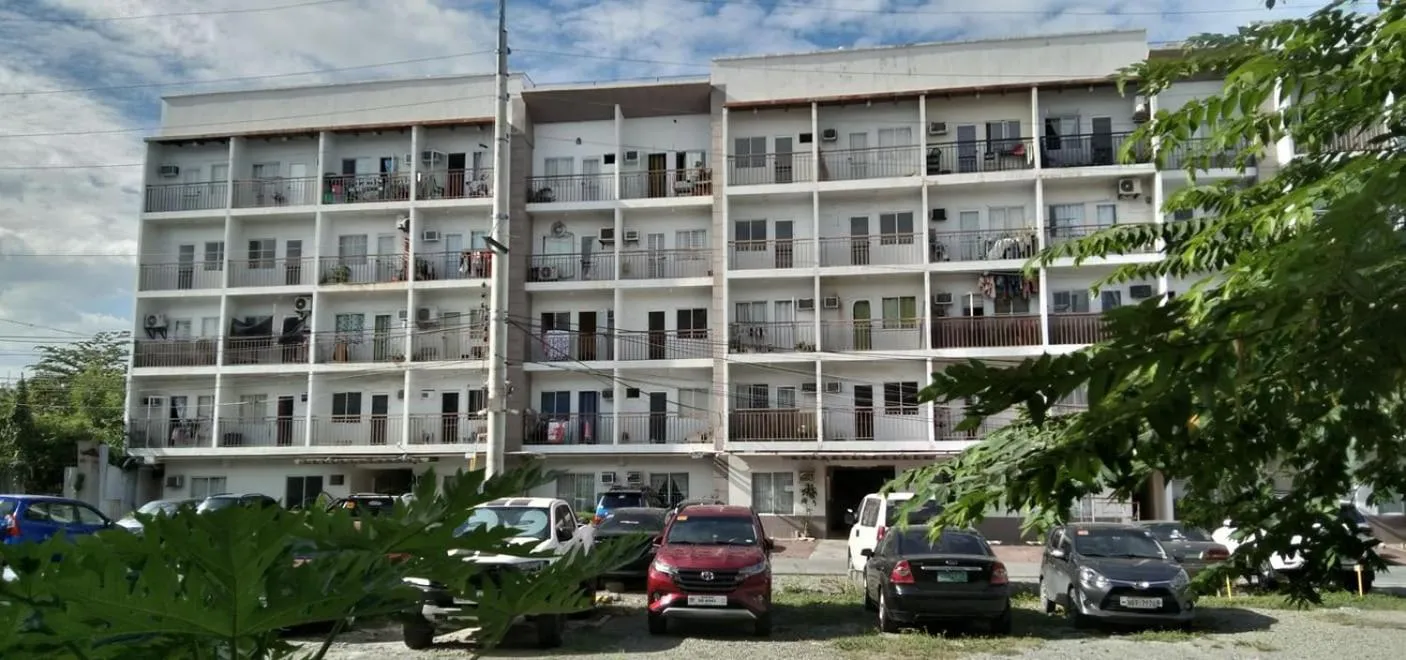 EKONUMI ROOMS at Moonwalk Paranaque