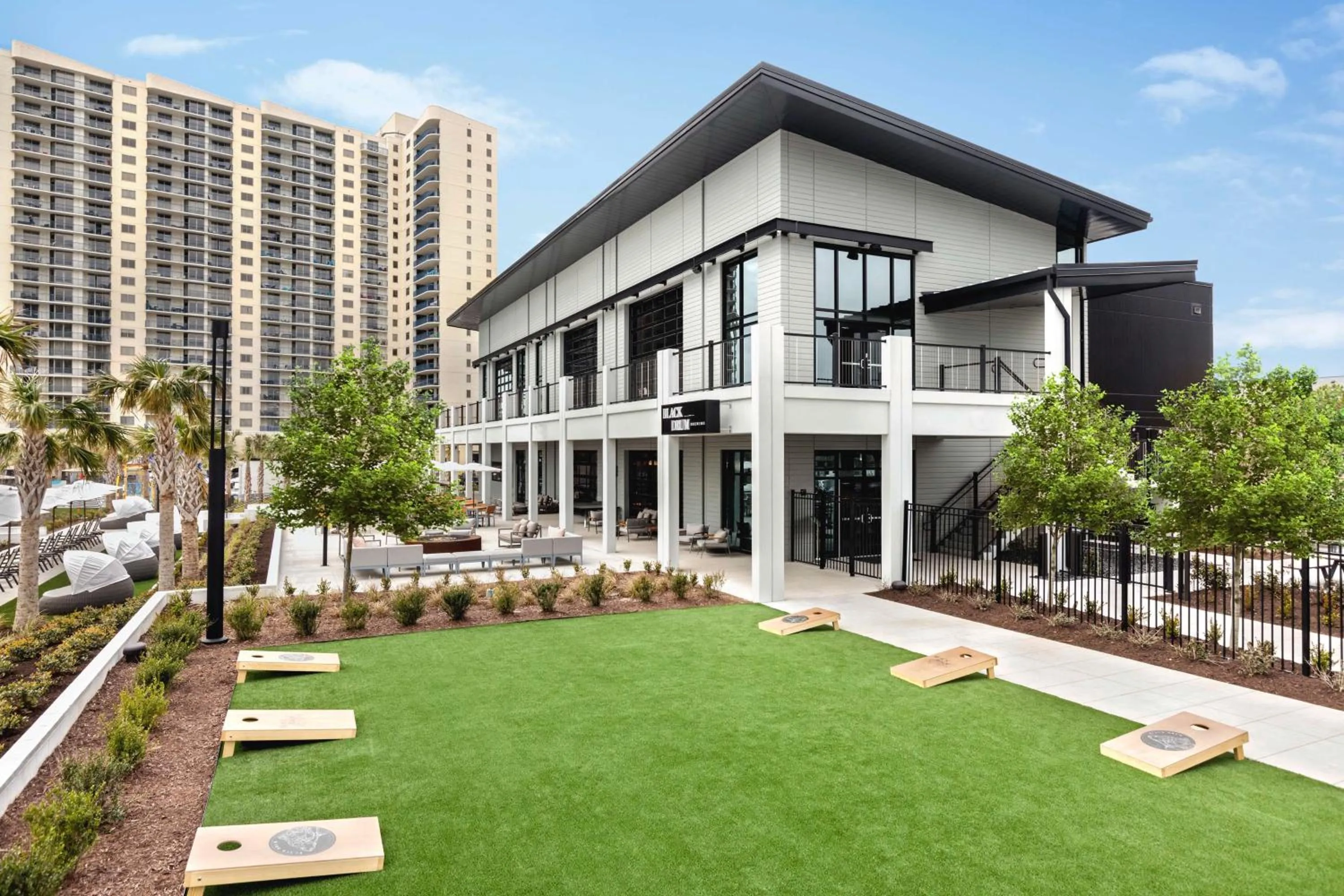 Sports in Embassy Suites by Hilton Myrtle Beach Oceanfront Resort