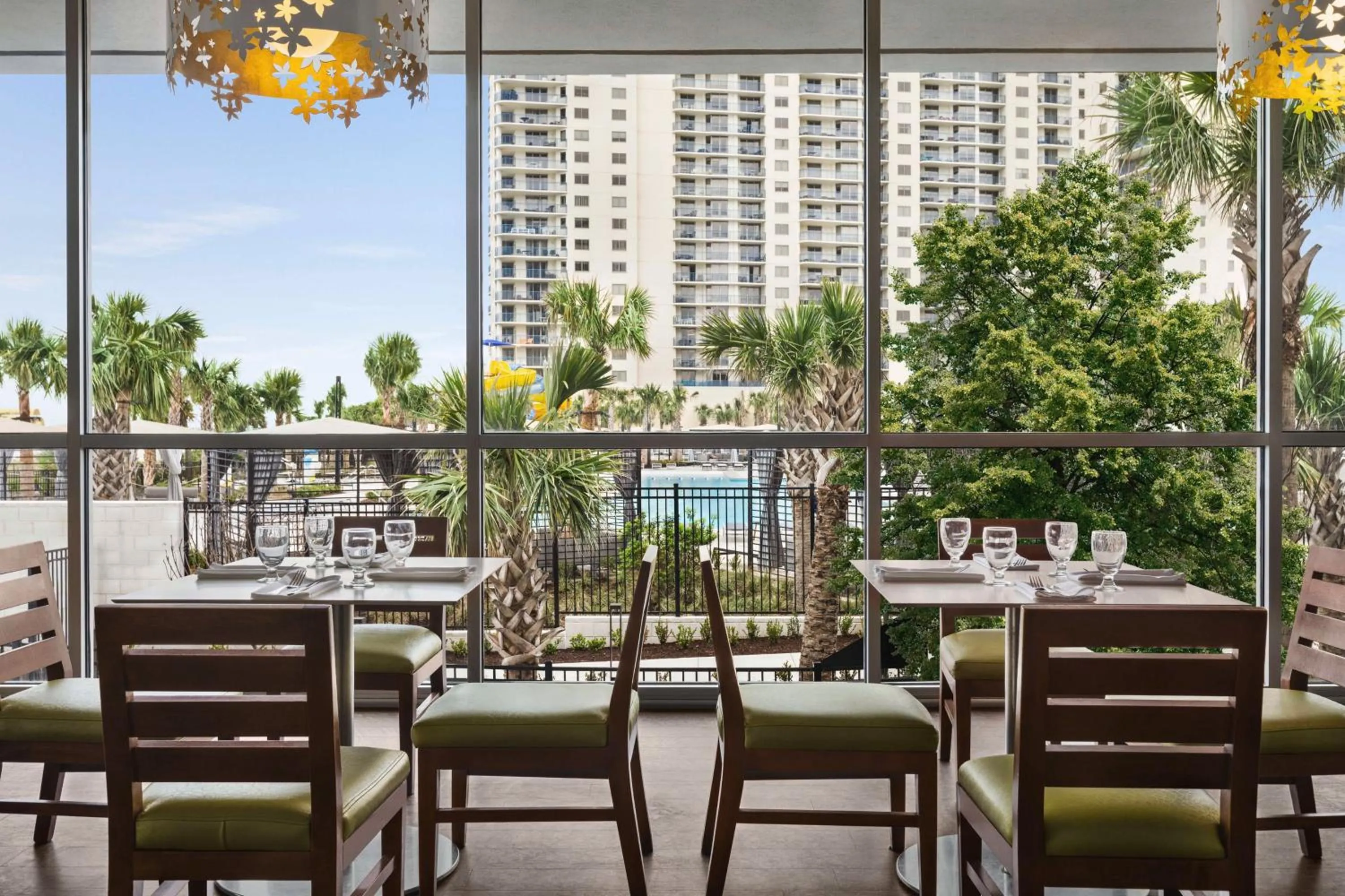 Restaurant/places to eat in Embassy Suites by Hilton Myrtle Beach Oceanfront Resort
