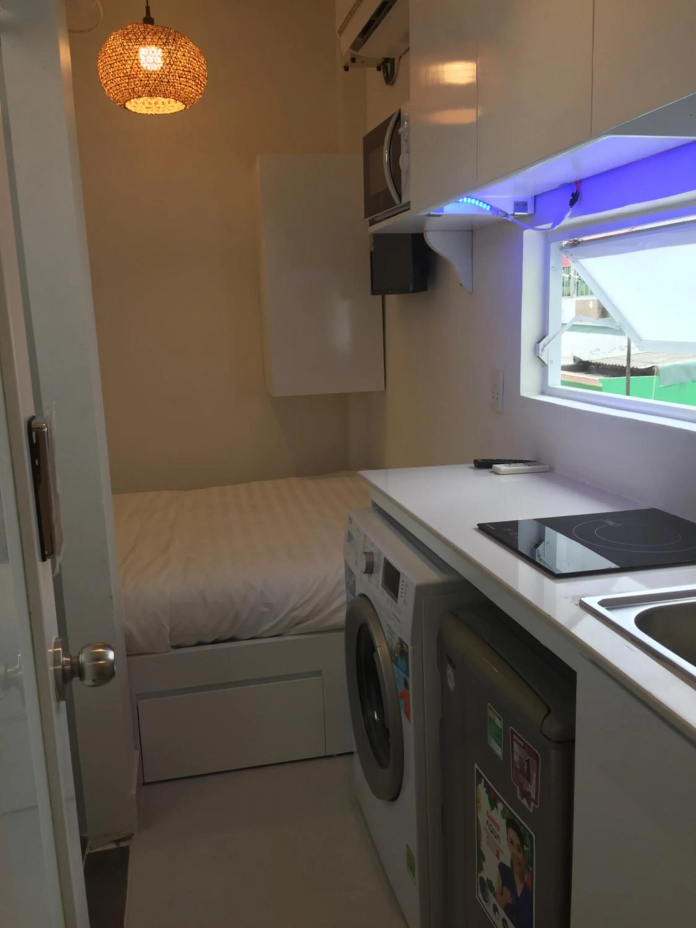 Bed in An Nam Corner - Sky