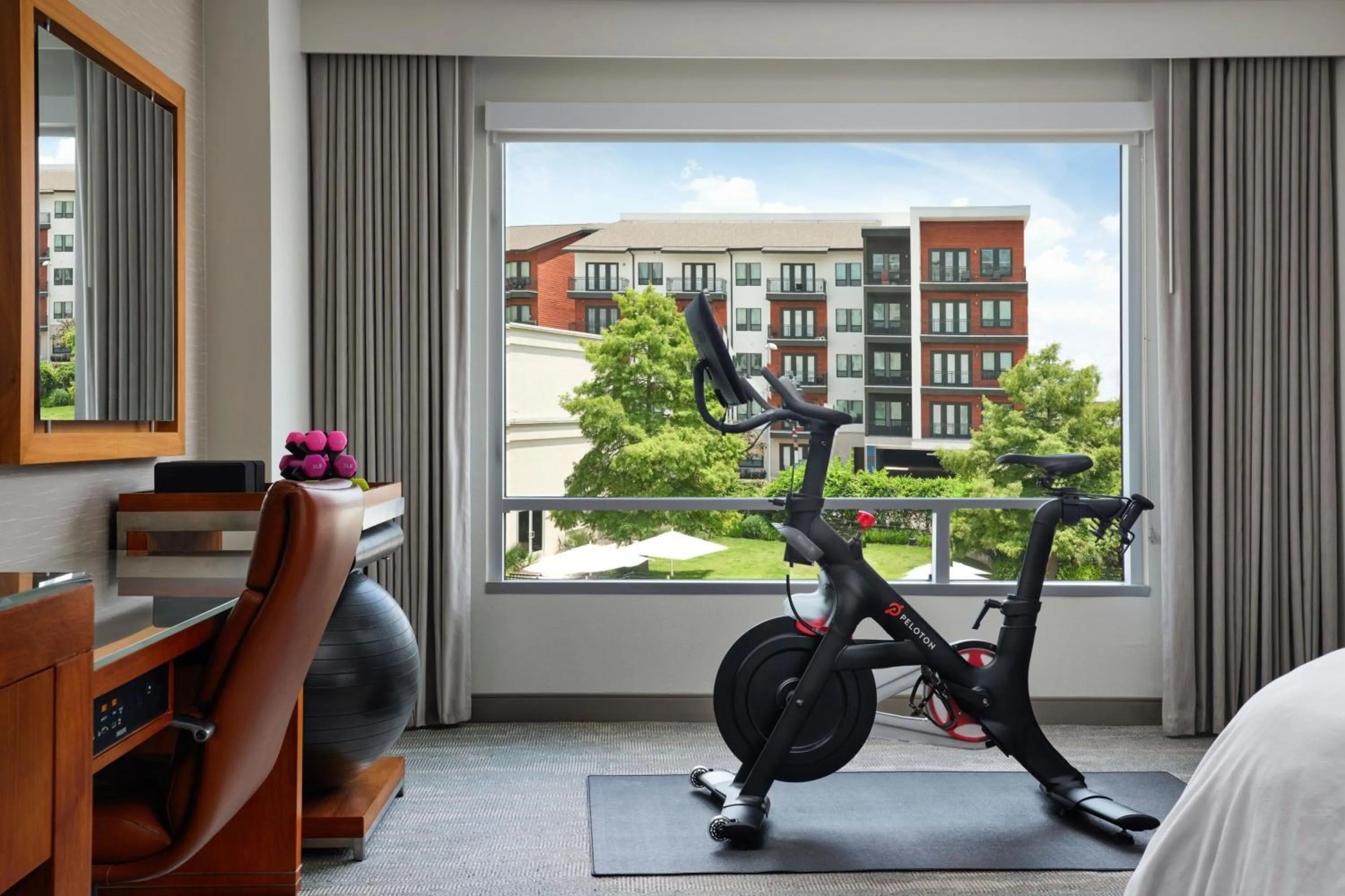 Photo of the whole room in The Westin Austin at The Domain