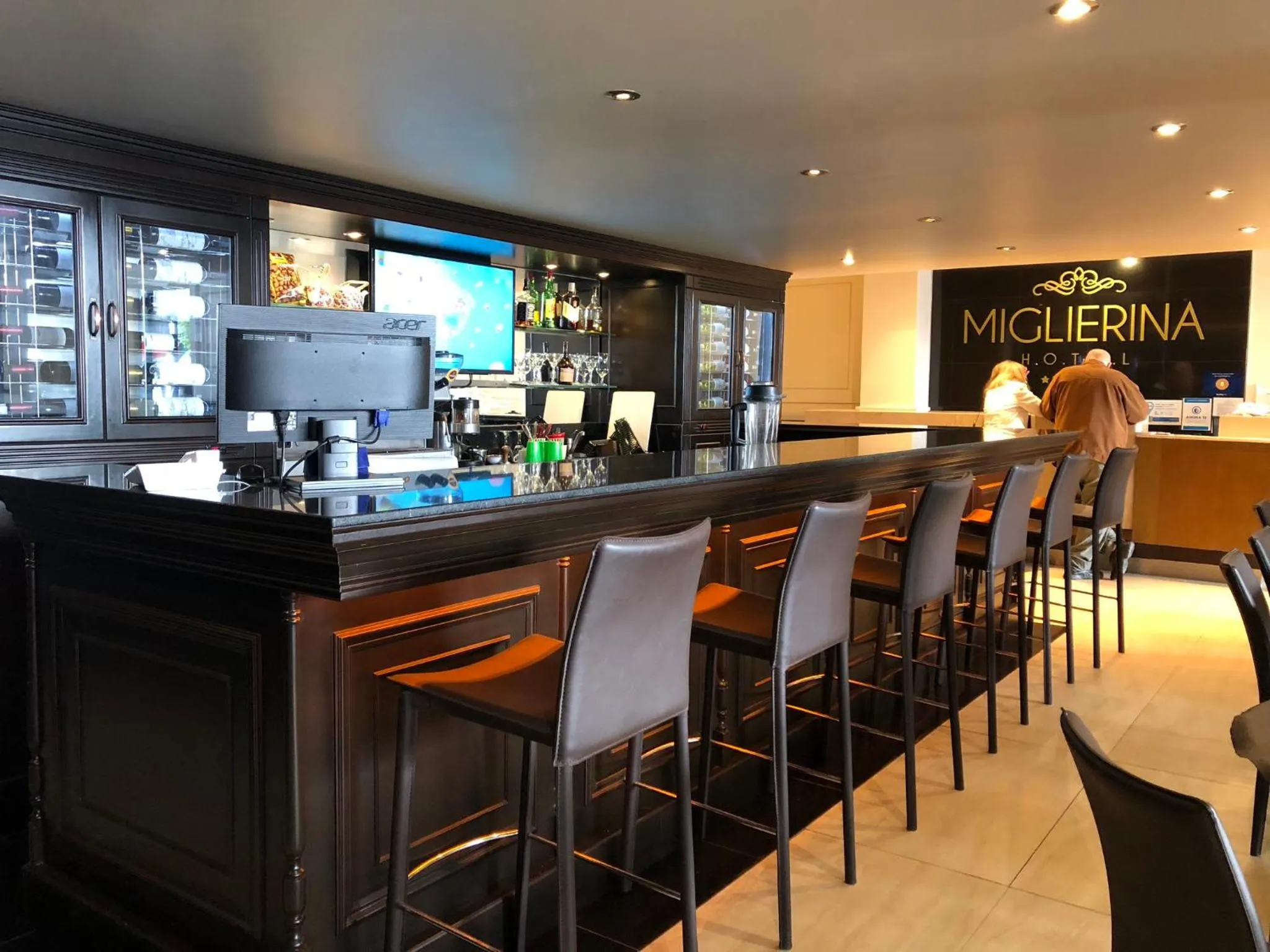 Lounge or bar in Gran Hotel Miglierina