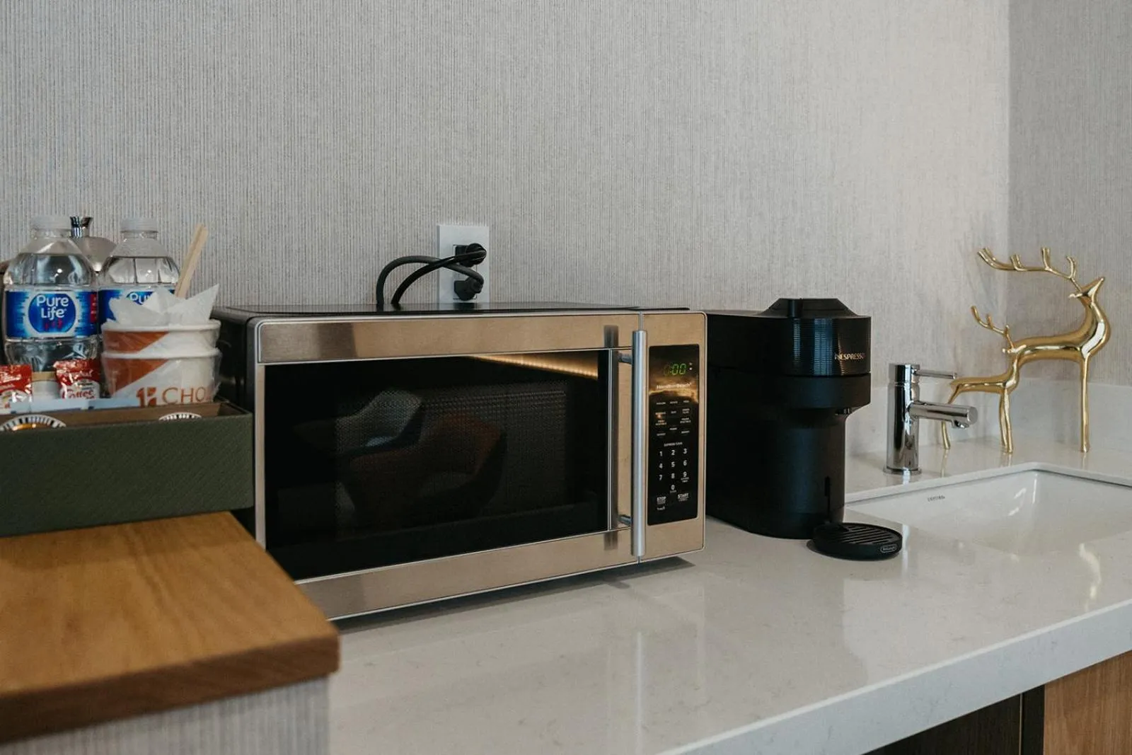 Clarion Lakeside Inn & Conference Centre