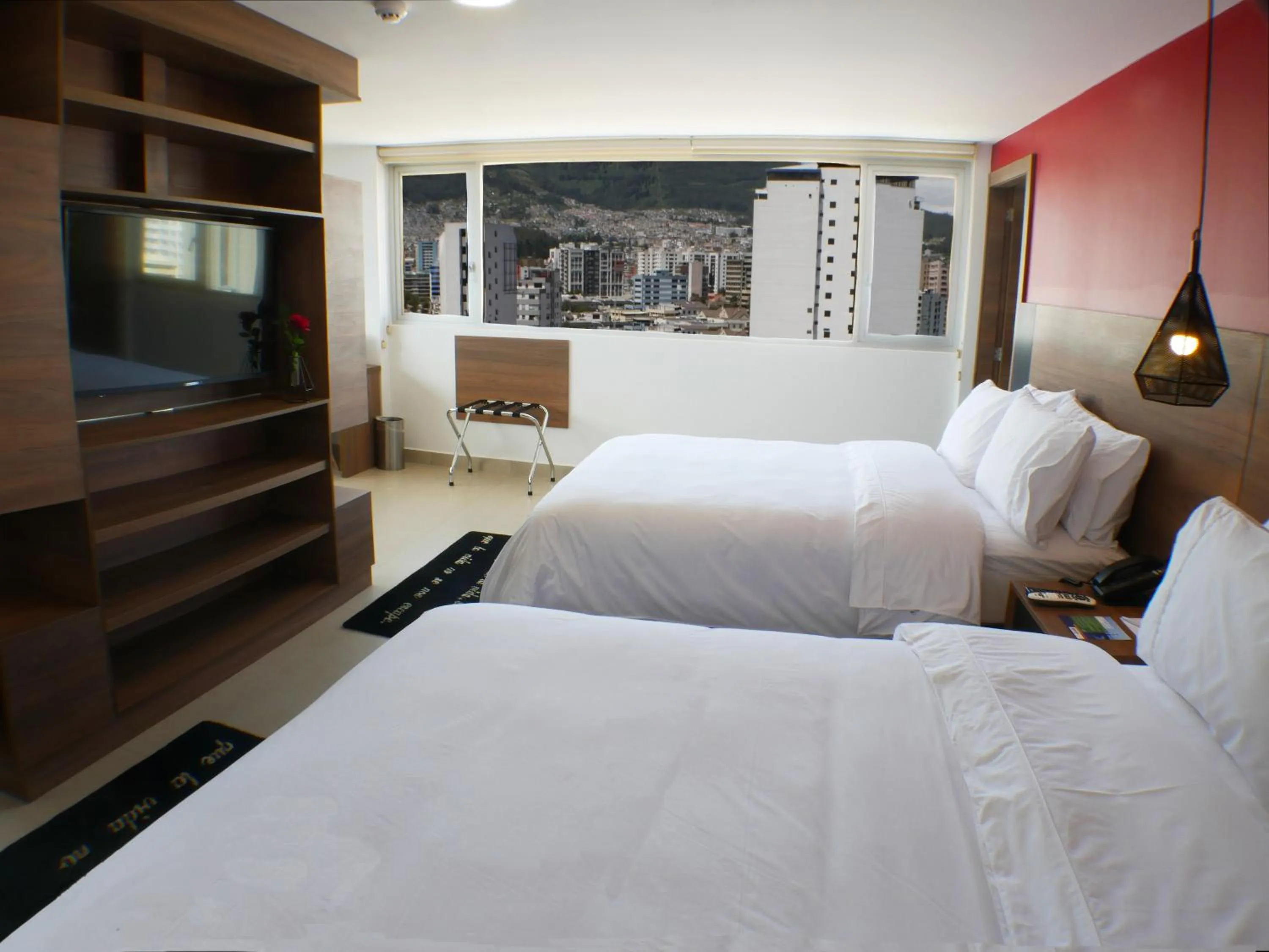 Communal lounge/ TV room, Bed in Park Inn by Radisson Quito