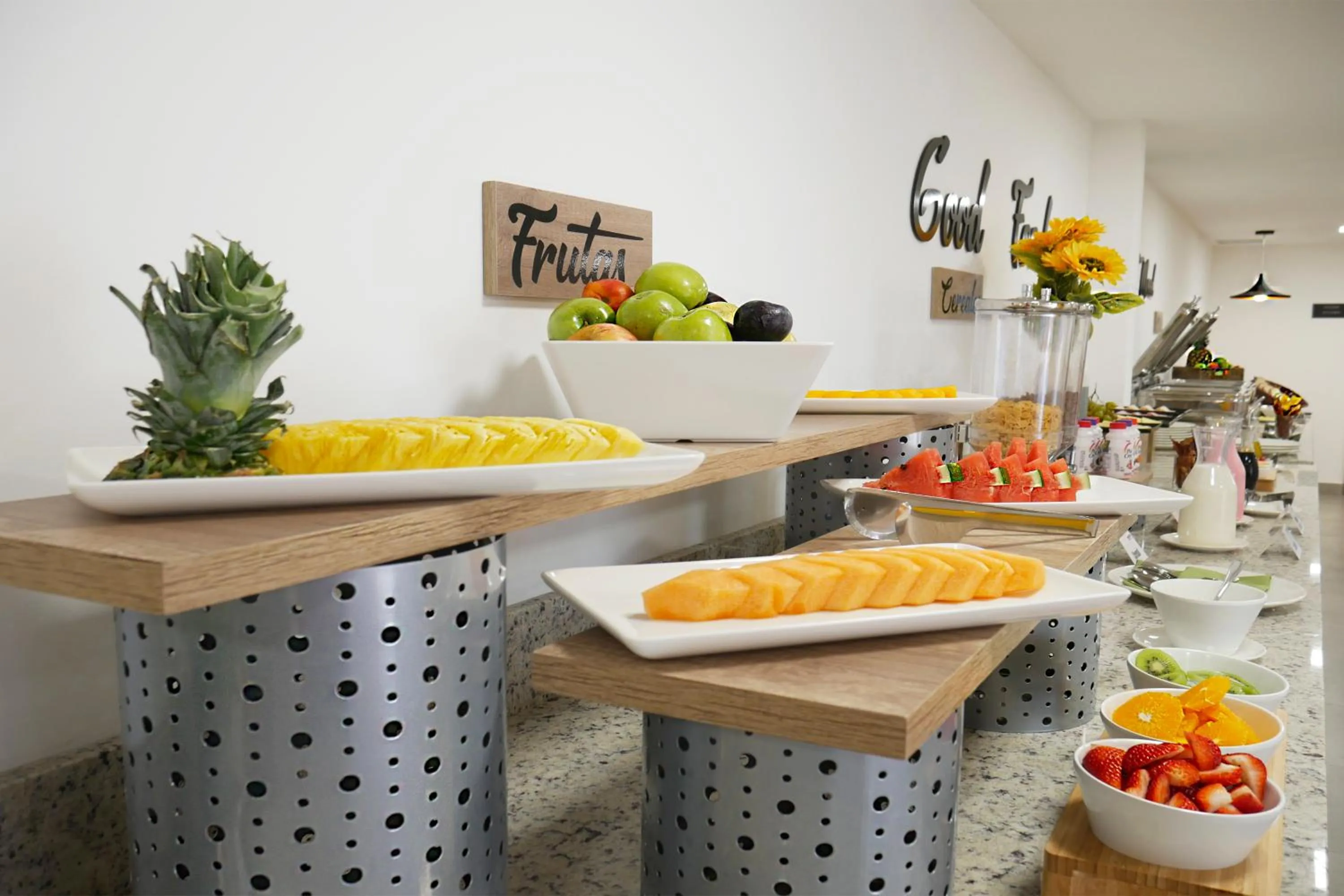 Food and drinks in Park Inn by Radisson Quito