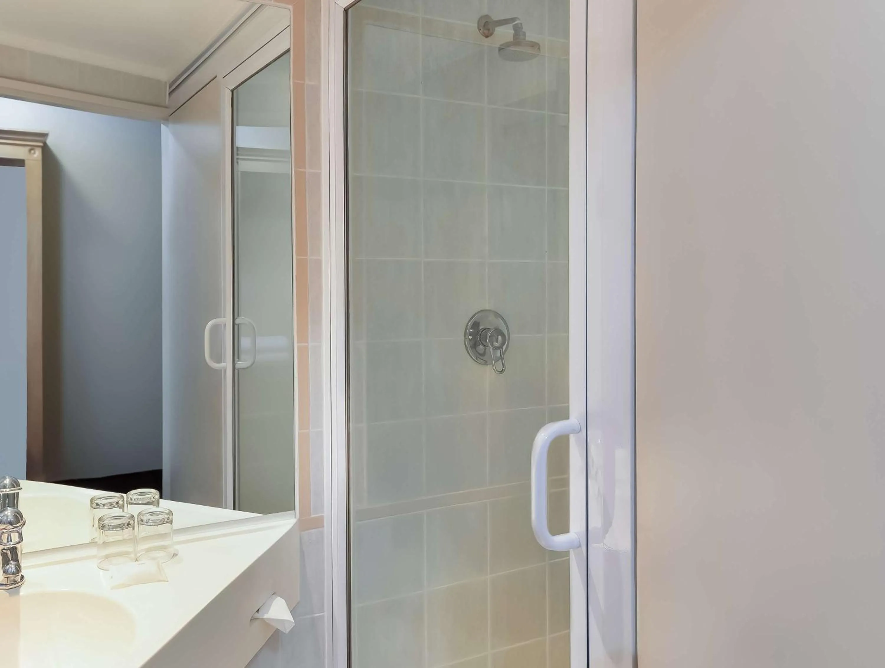 Shower in StayEasy Century City