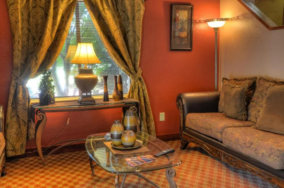 Lobby or reception in Smoky Mountain Inn & Suites