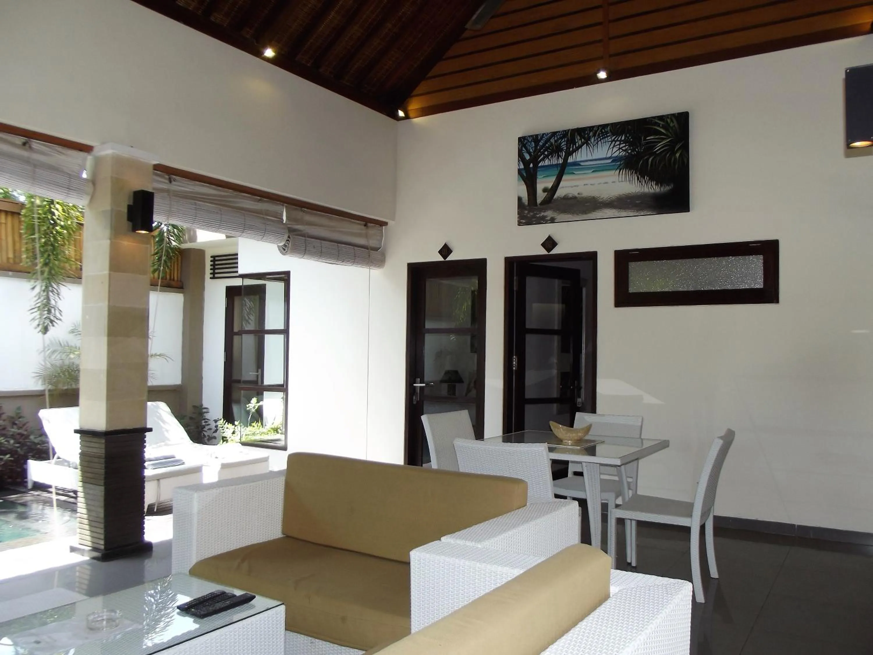 Balcony/Terrace in The Lakshmi Villas by The Beach House