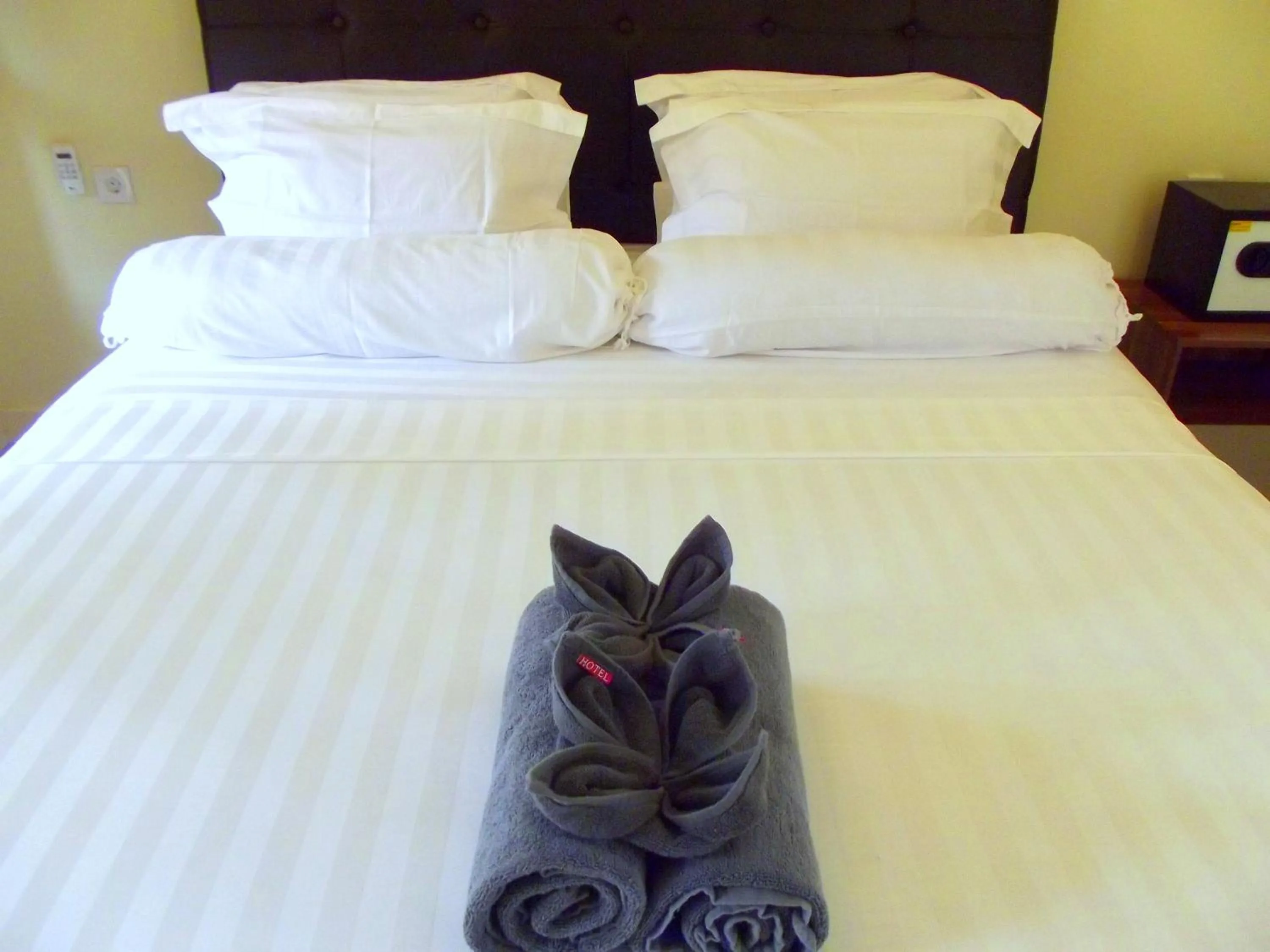 Bedroom, Bed in The Lakshmi Villas by The Beach House