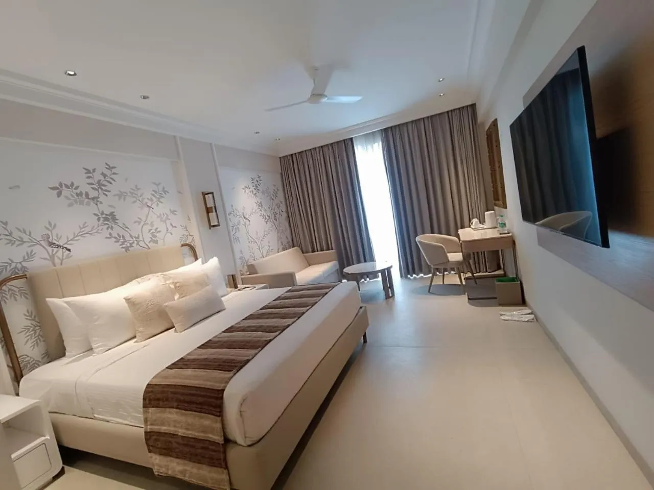 Bed in Sun-n-Sand Shirdi