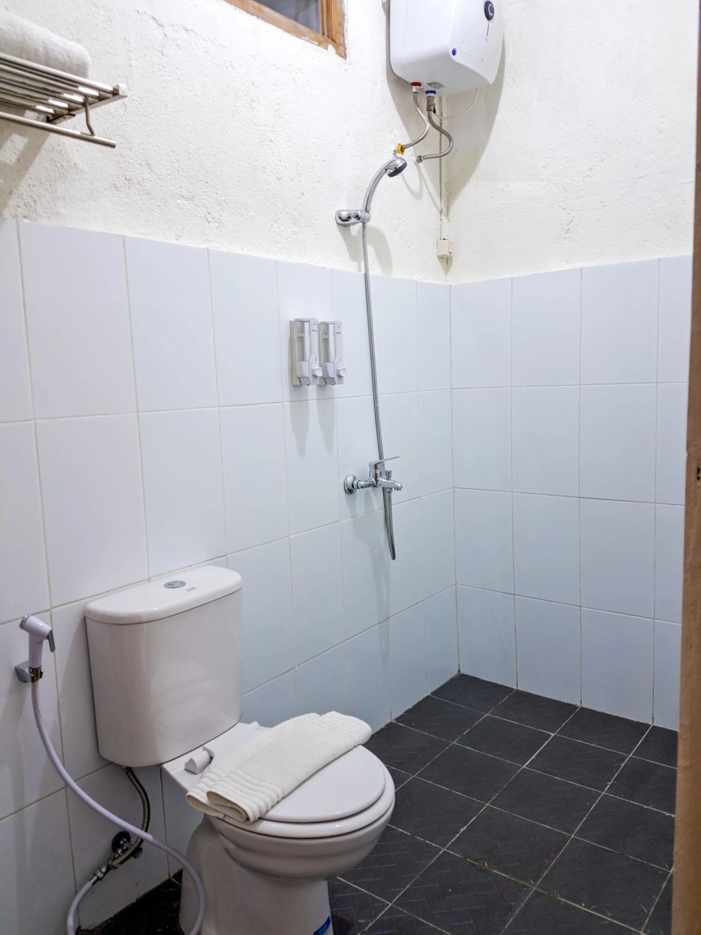 Shower in Griya Jagadhaya