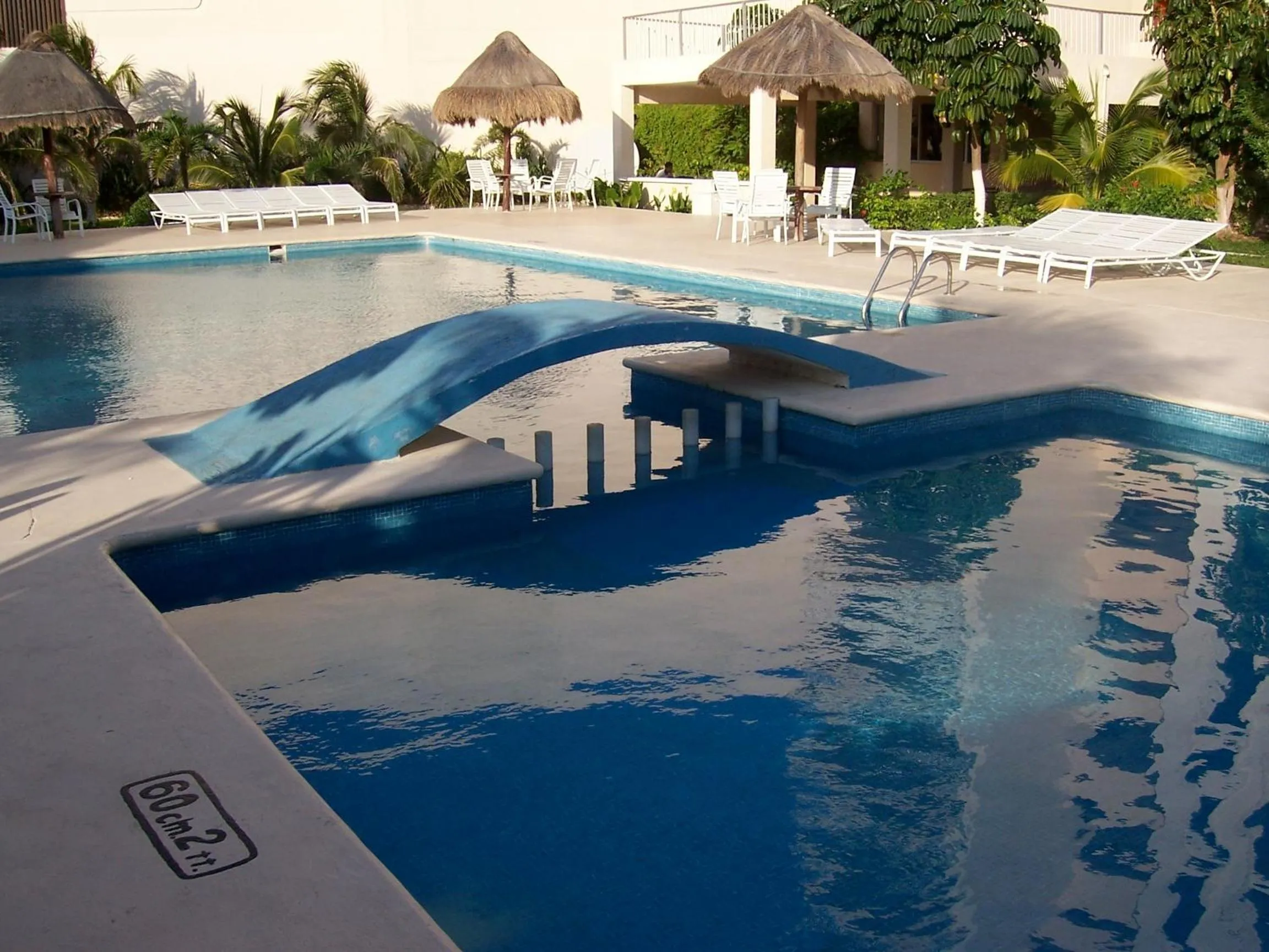 Swimming pool in Salvia Cancun Aparts