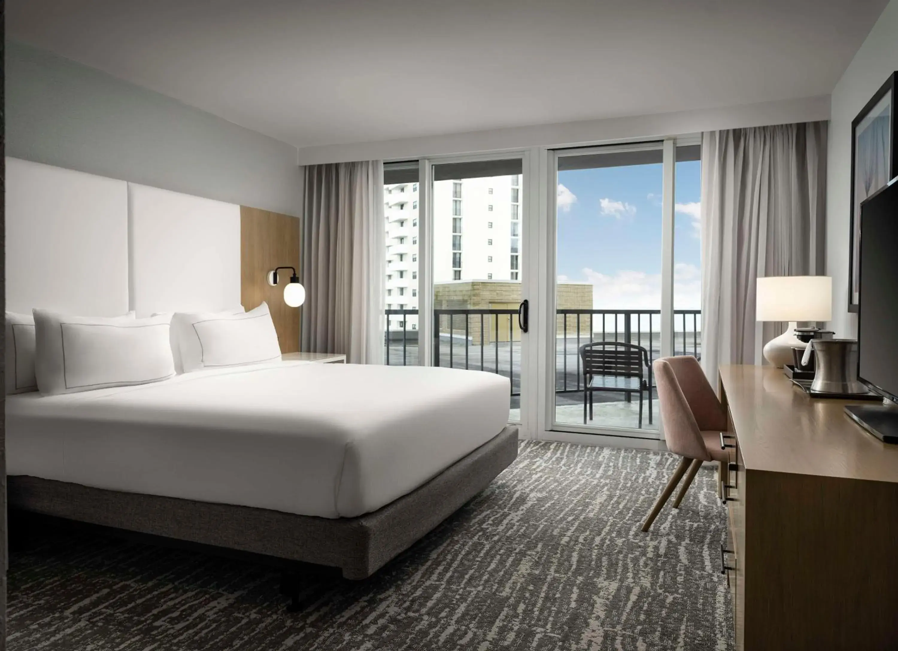 King Room in Hilton Myrtle Beach Resort King Room in Hilton Myrtle Beach Resort